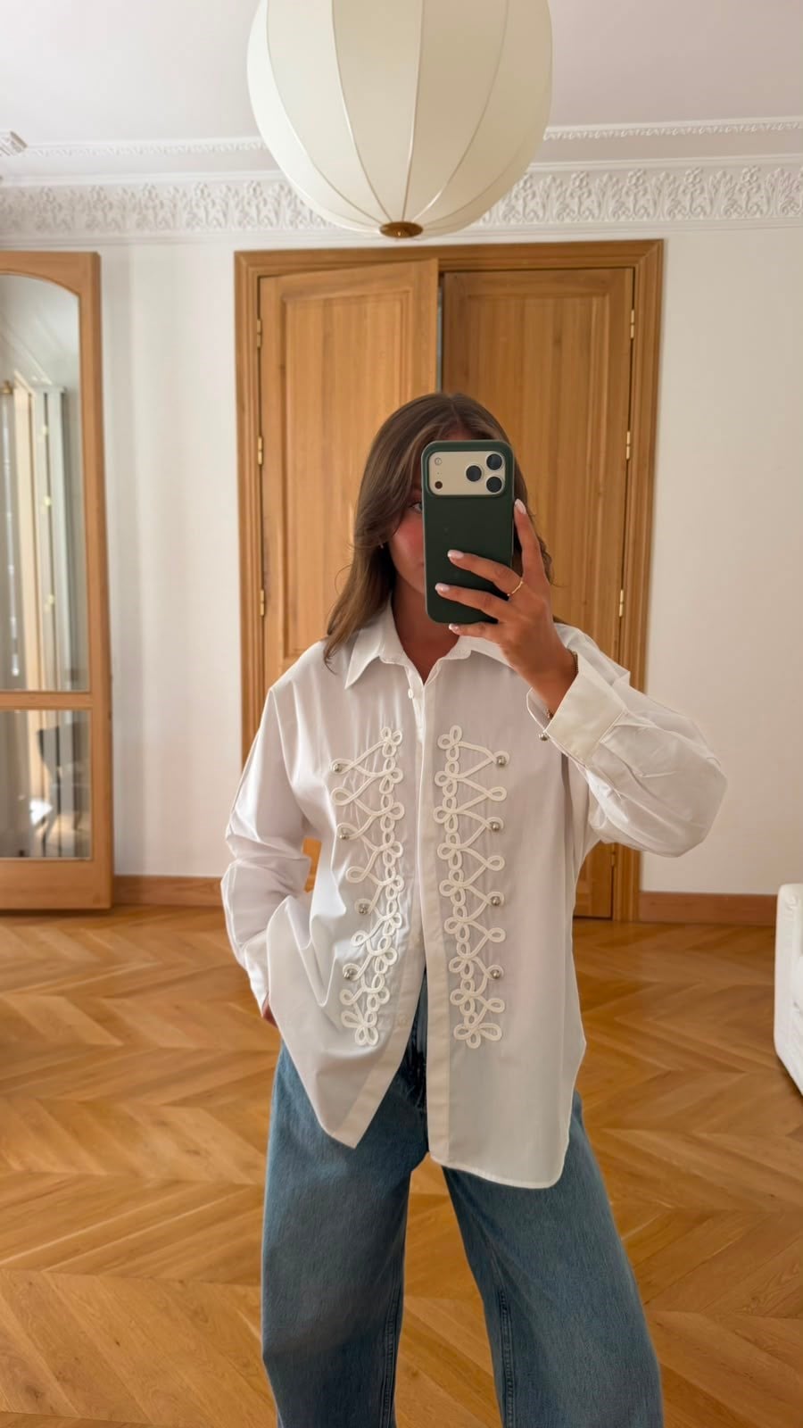Ekru Düğme Ve Nakış Detaylı Oversize Gömlek