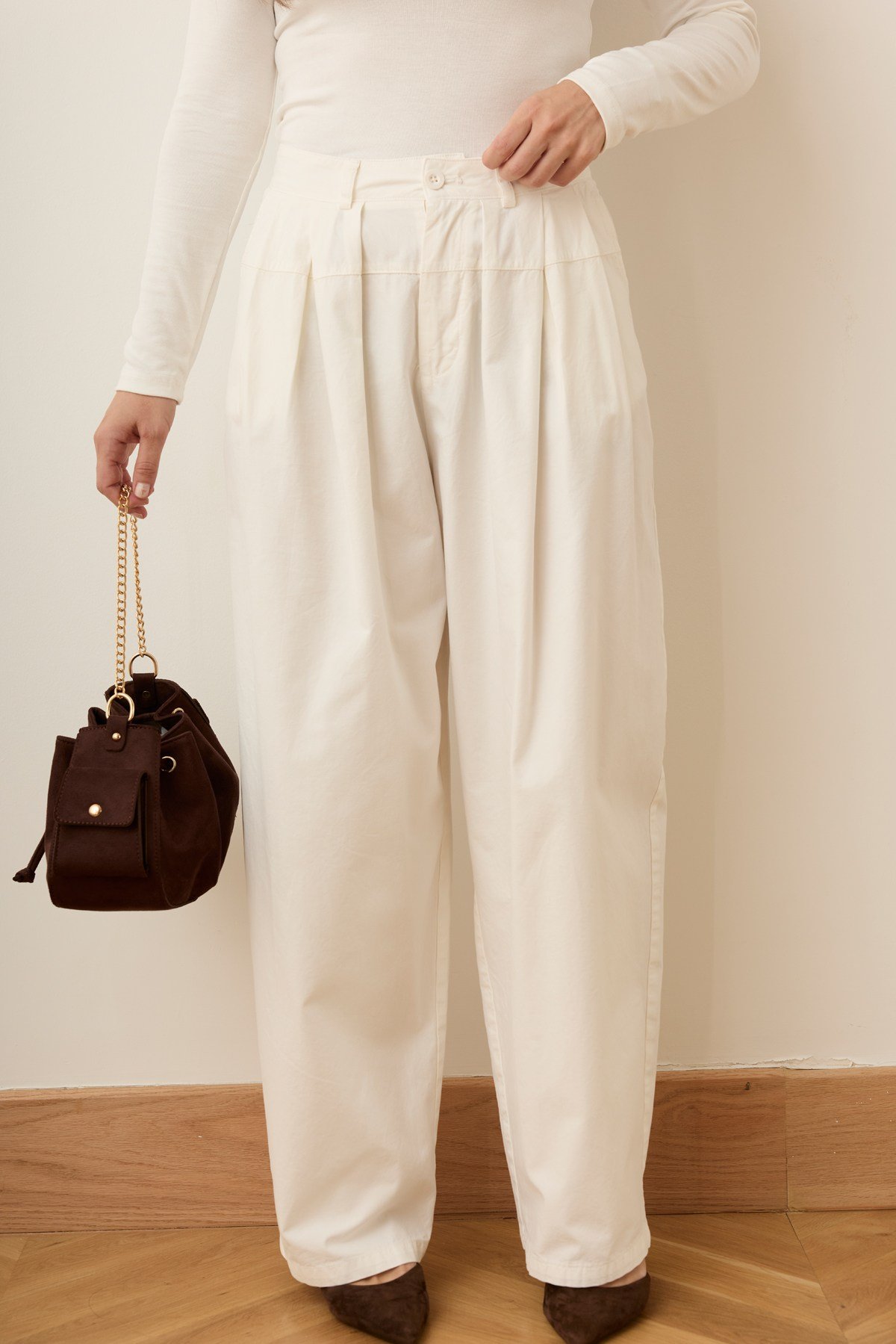Ekru Önden Pens Detaylı Slouchy Gabardin Pantolon
