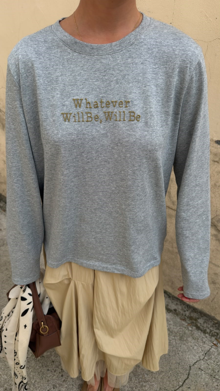 Gri Kabartma Yazı Detaylı SweatShirt