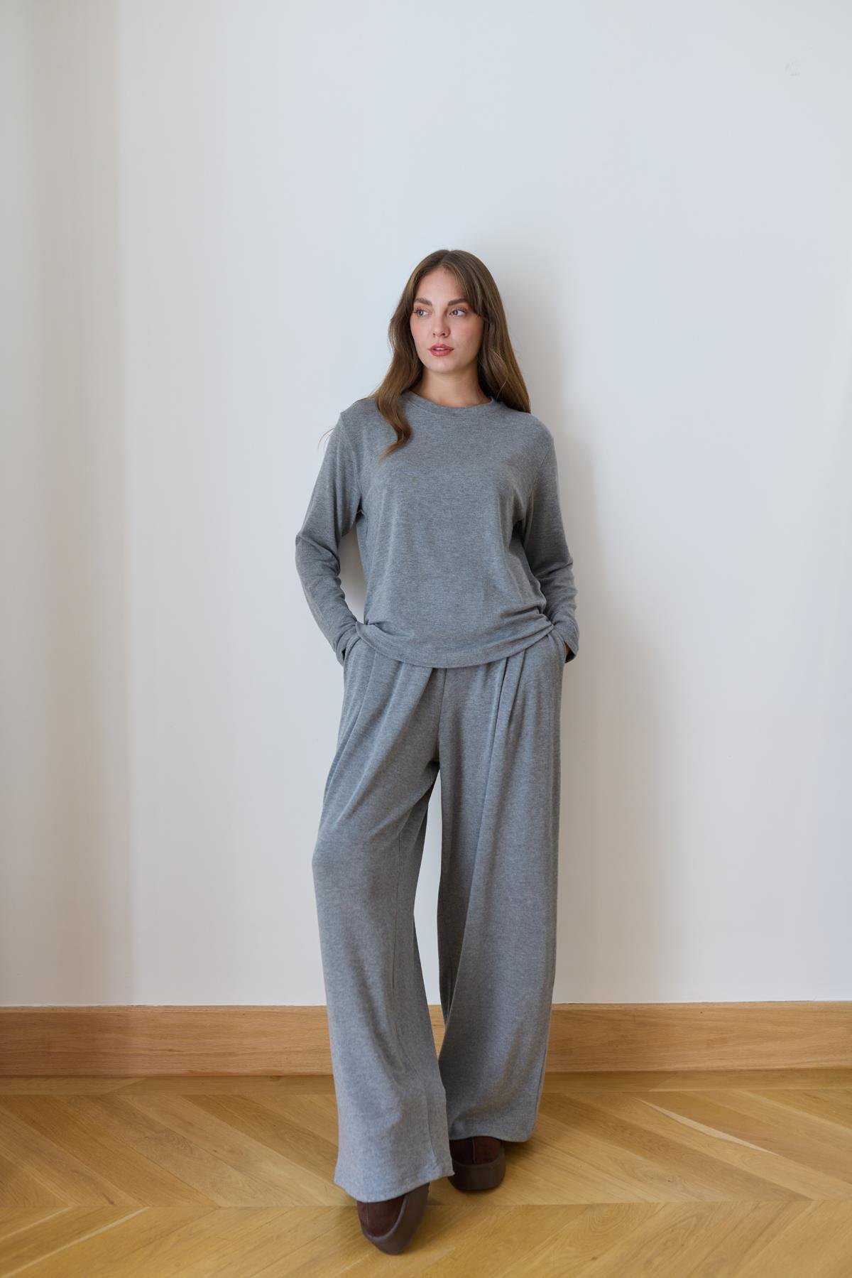 Gri Uzun Kol Mevsimlik  Basic Sweat