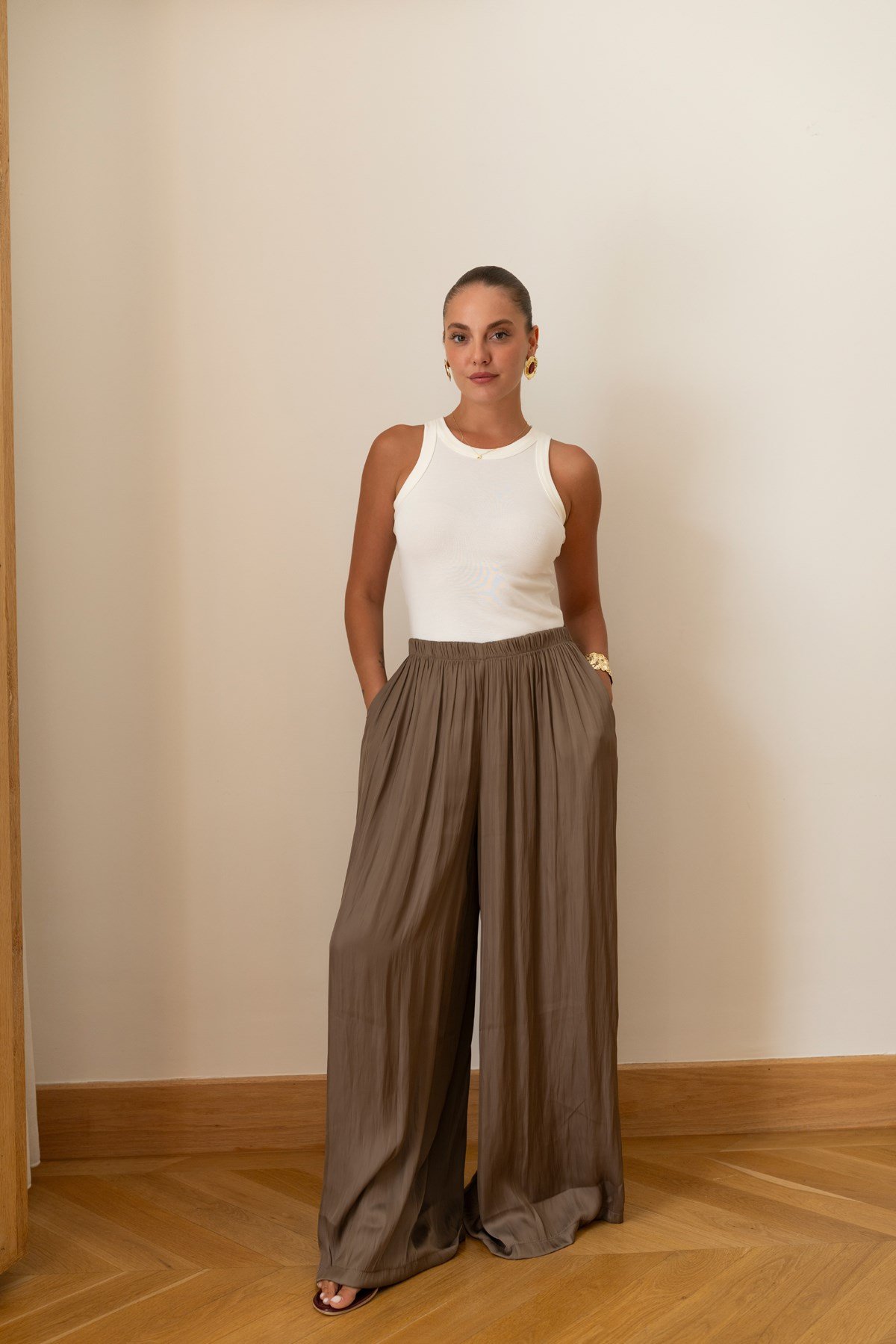 Haki Beli Lastikli Bol Paça Saten Kumaş Pantolon