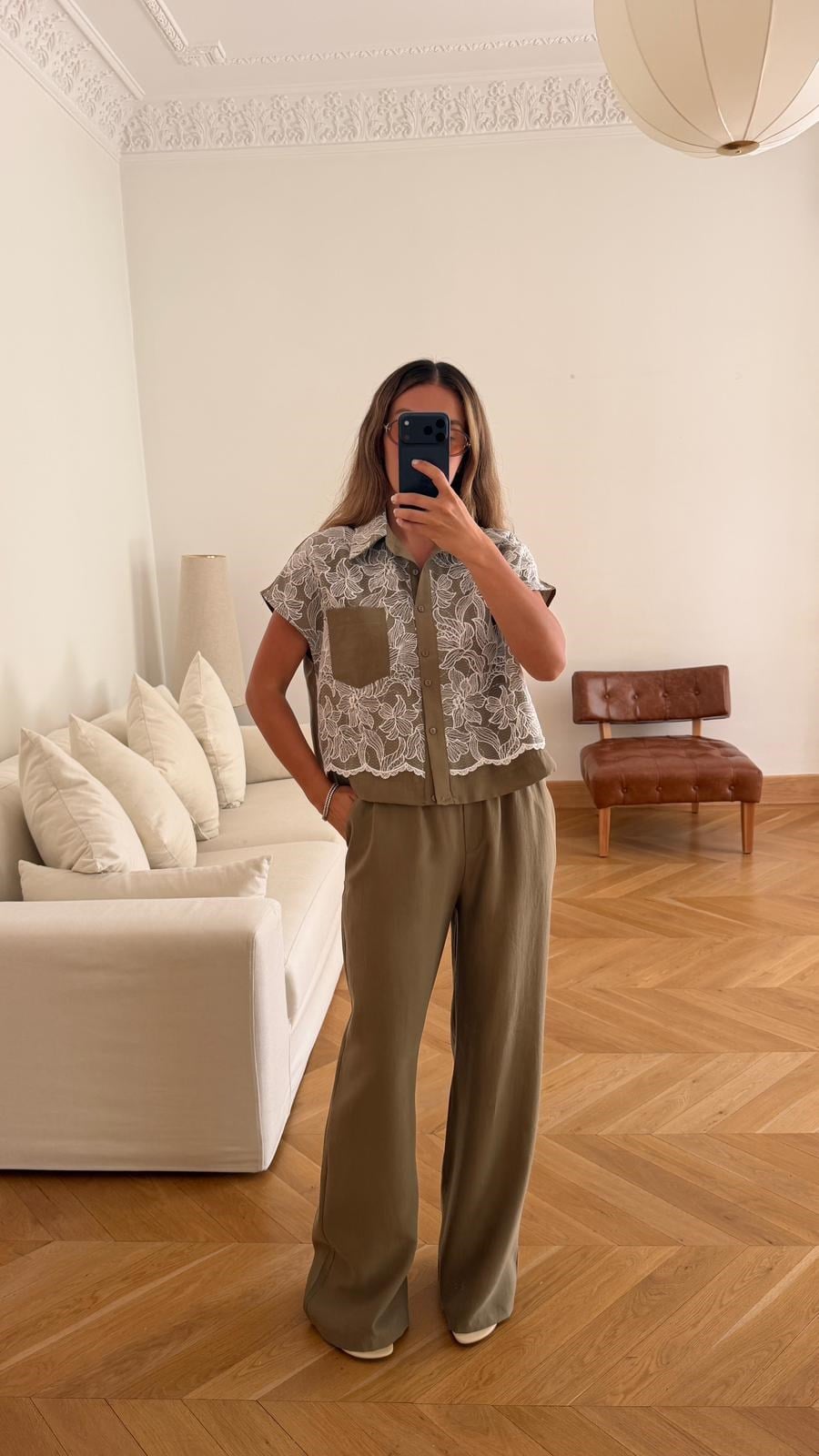 Haki Dantel Ve Boncuk Detaylı Gömlek Ve Pantolon Takım