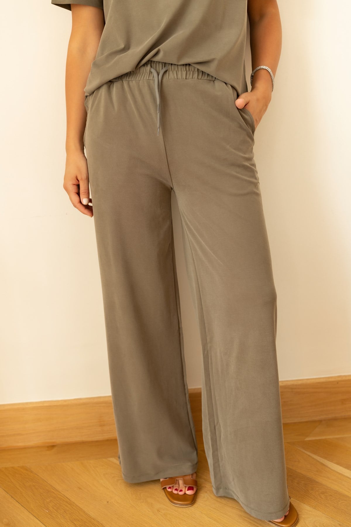 Haki Oversize T-Shirt Ve Pantolon Takım