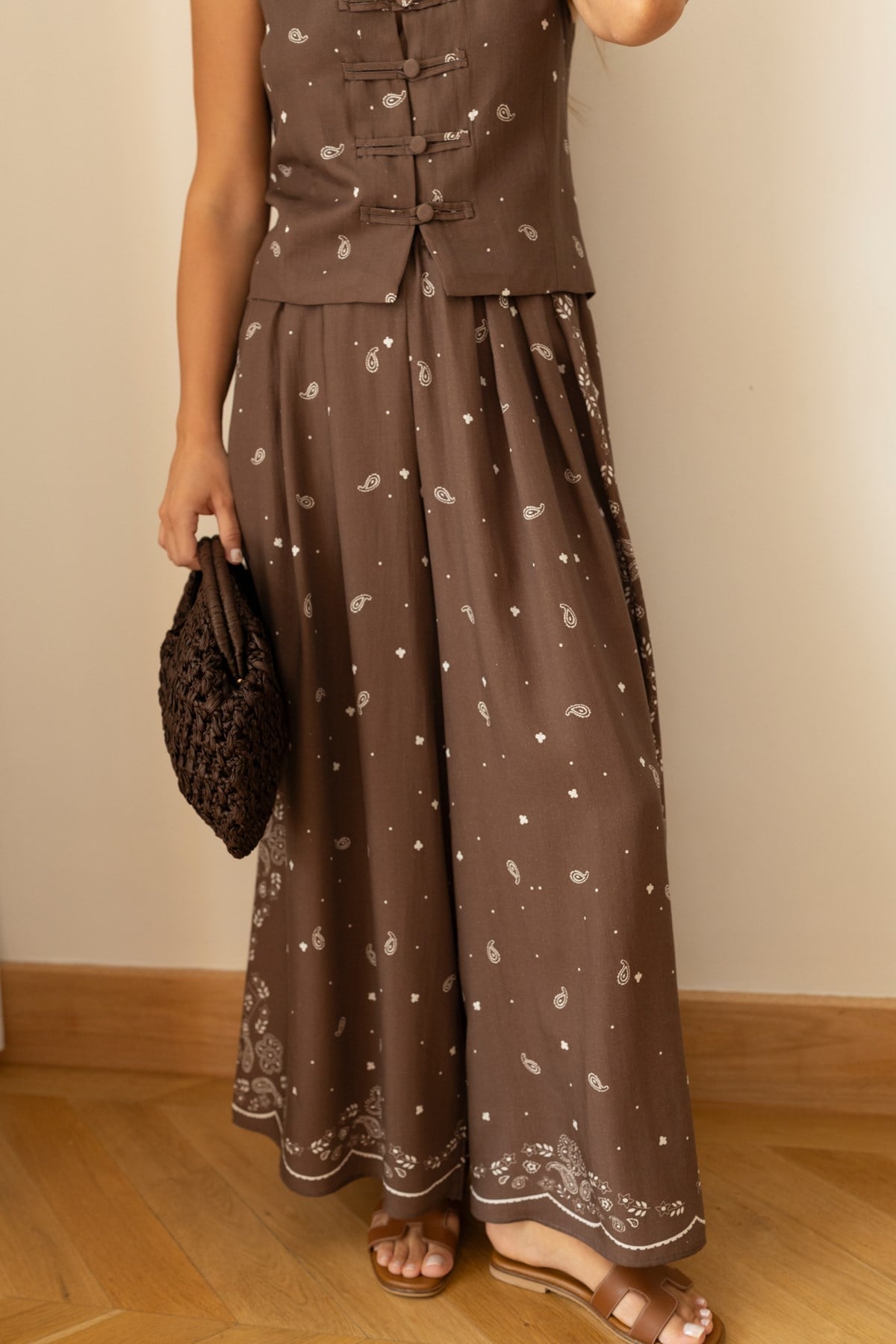 Kahve Batik Desen Yelek Pantolon Takım