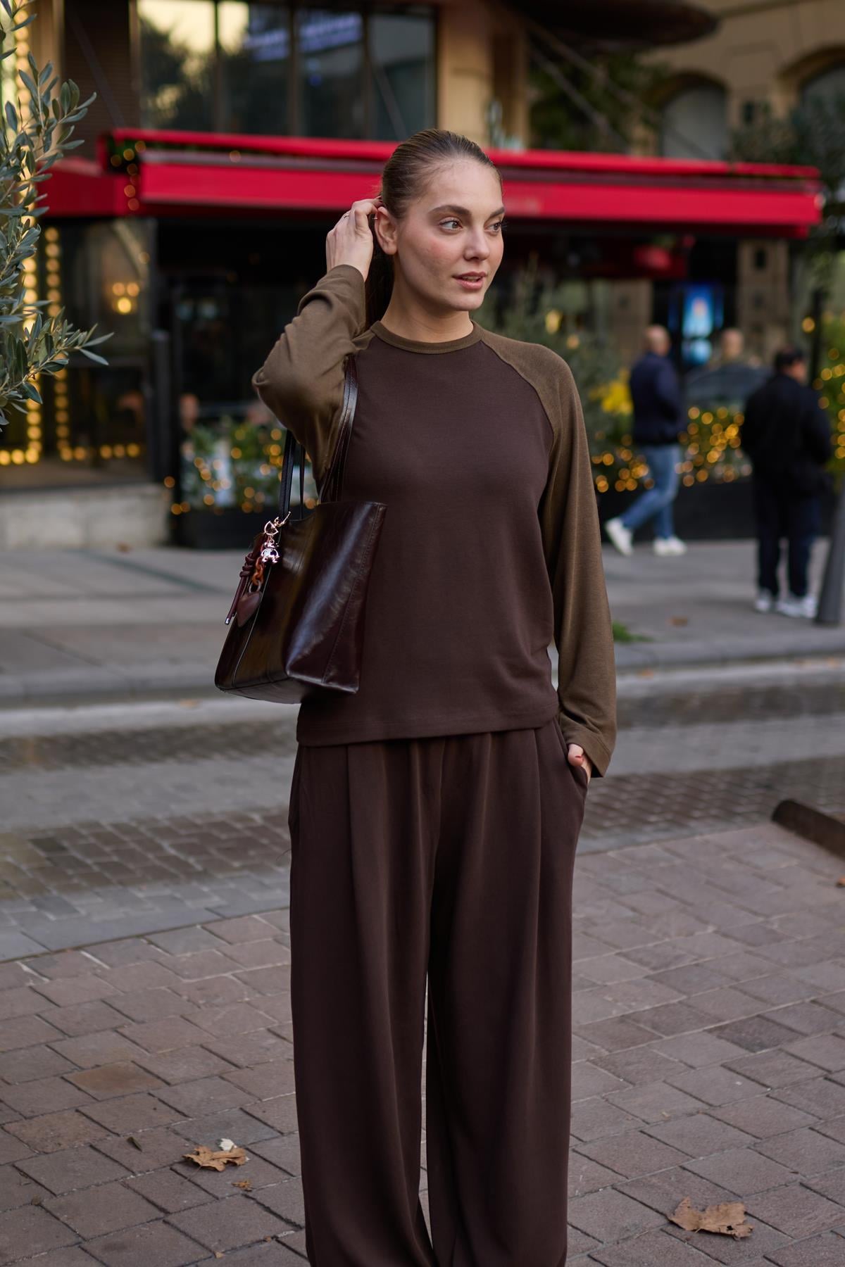 Kahve Bisiklet Yaka Parça Detaylı Basic Sweat