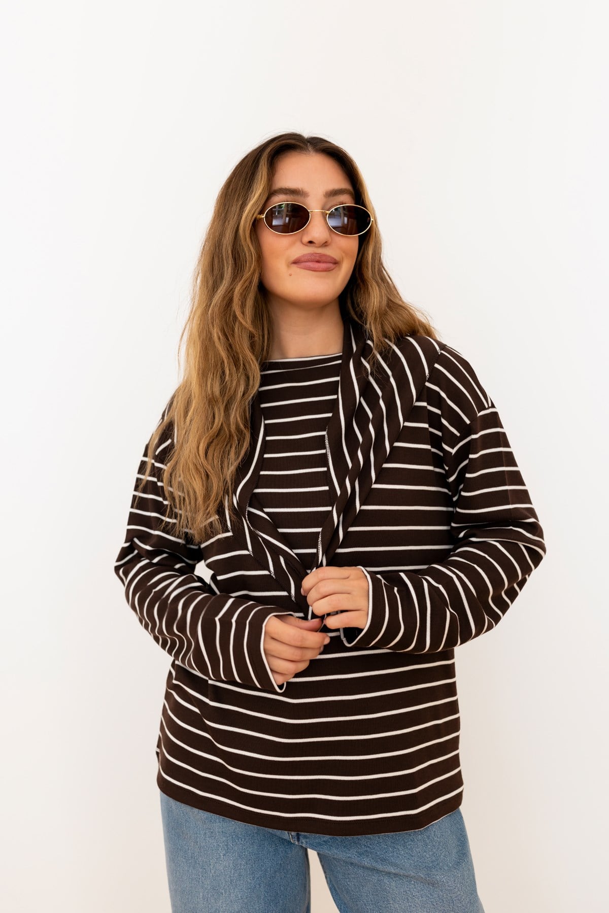 Kahve Fular Detaylı Çizgili Oversize Triko