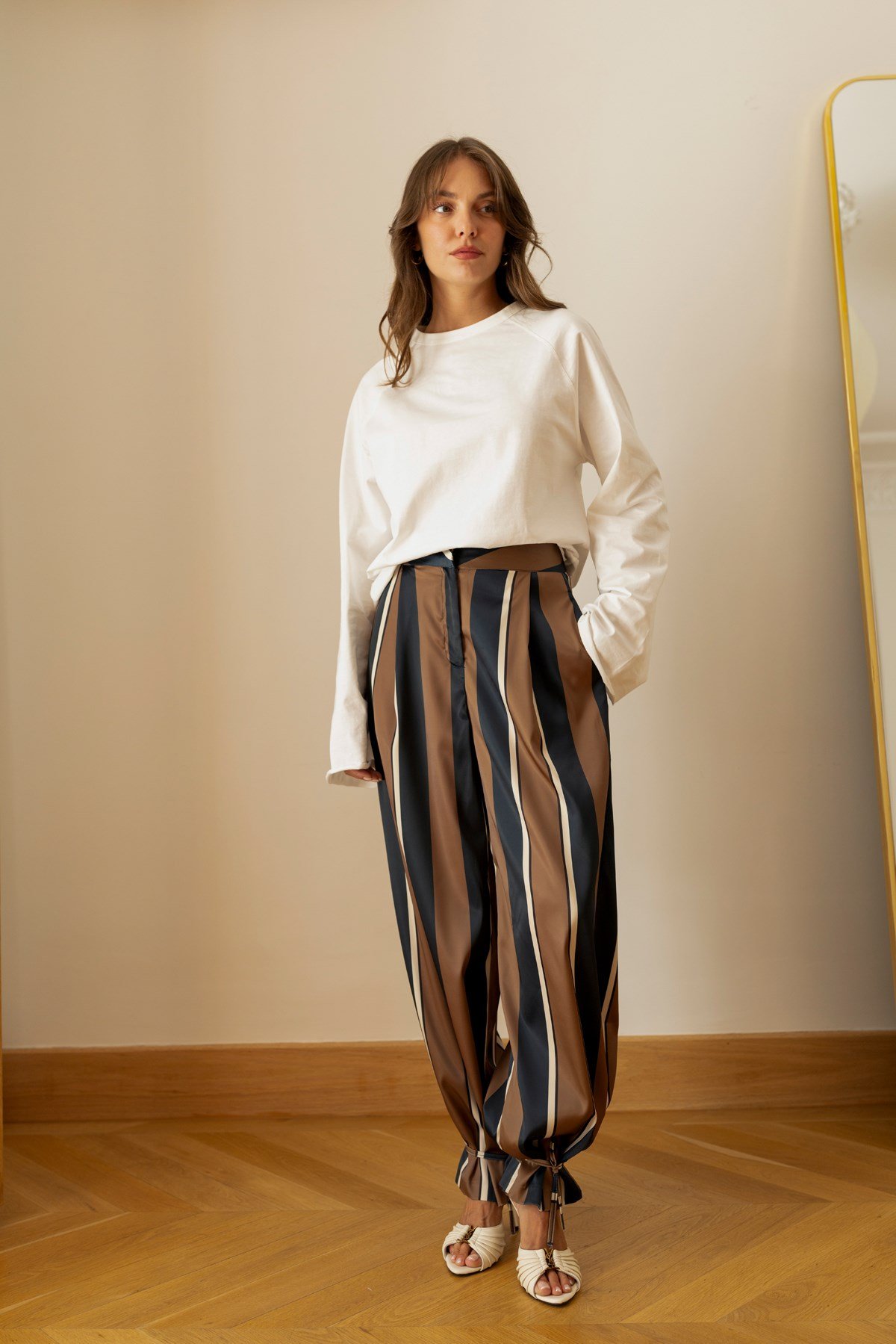 Kahve- Lacivert Yüksek Bel Paçaları Ayarlanabilinir Saten Pantolon