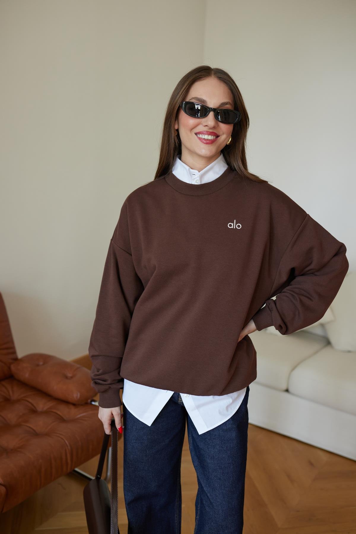 Kahve Yazı Baskılı Basic SweatShirt ( Ön Sipariş Ürünüdür 17.02.2025 Tarihinde Çıkacaktır)