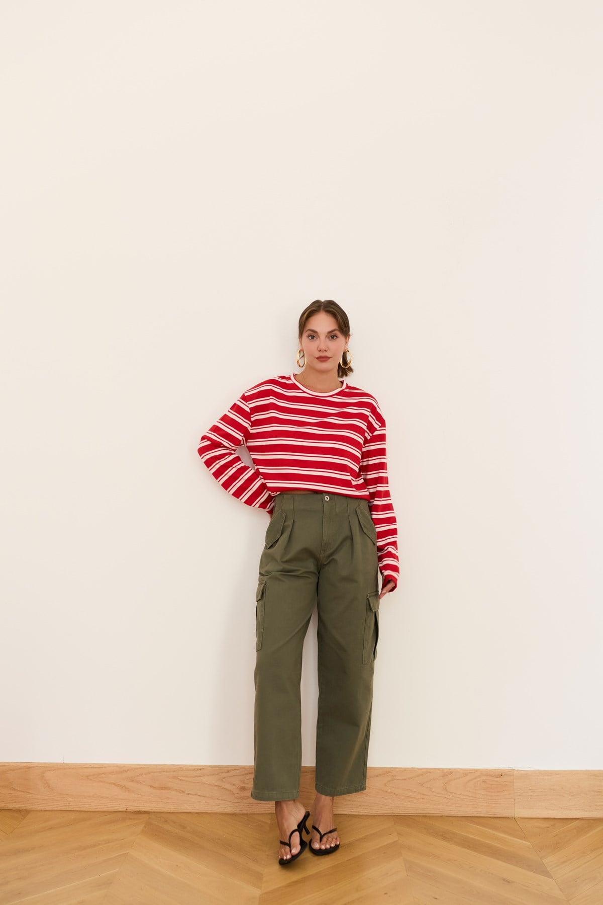 Kırmızı Bisiklet Yaka Çizgili Oversize T-Shirt
