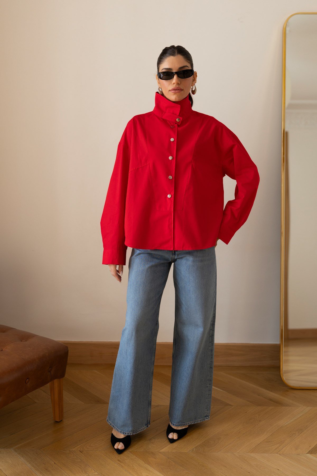 Kırmızı Dik Yaka Çıtçıt Düğmeli Oversize Gömlek