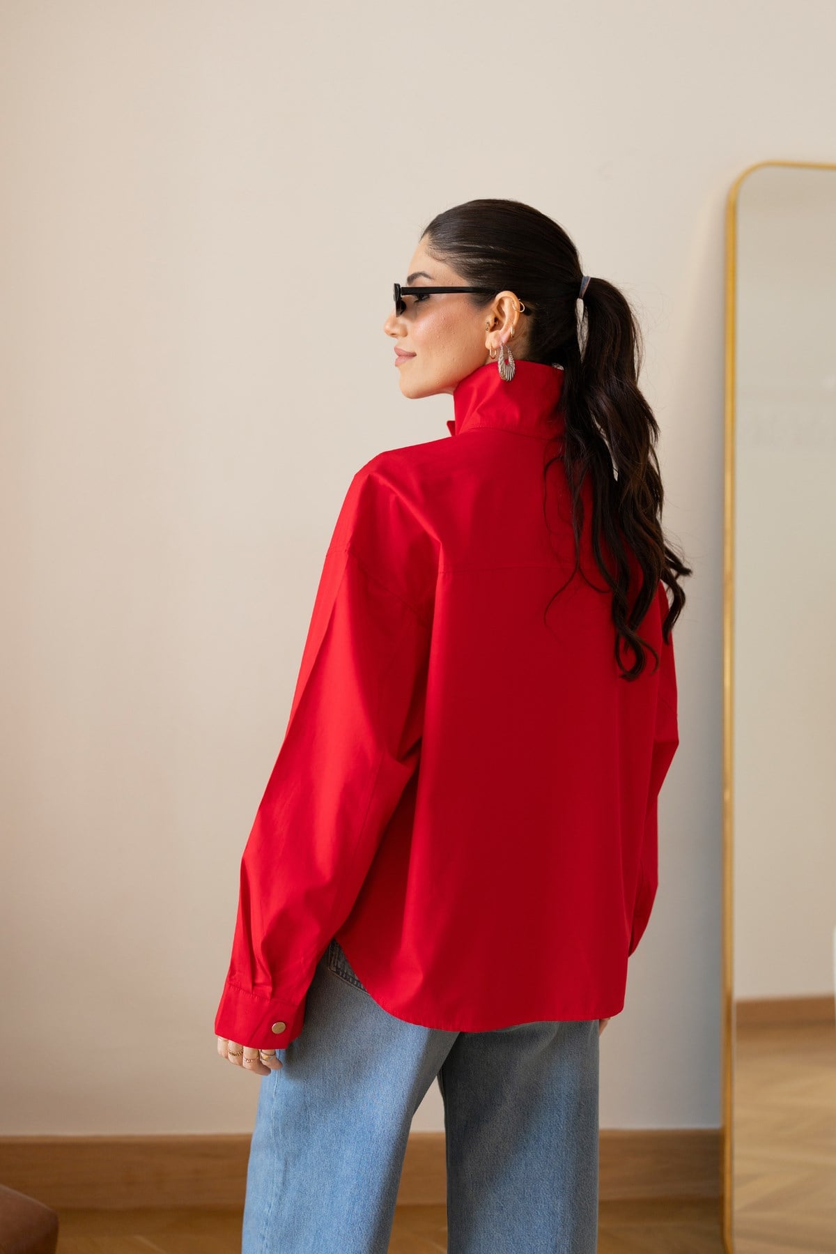 Kırmızı Dik Yaka Çıtçıt Düğmeli Oversize Gömlek