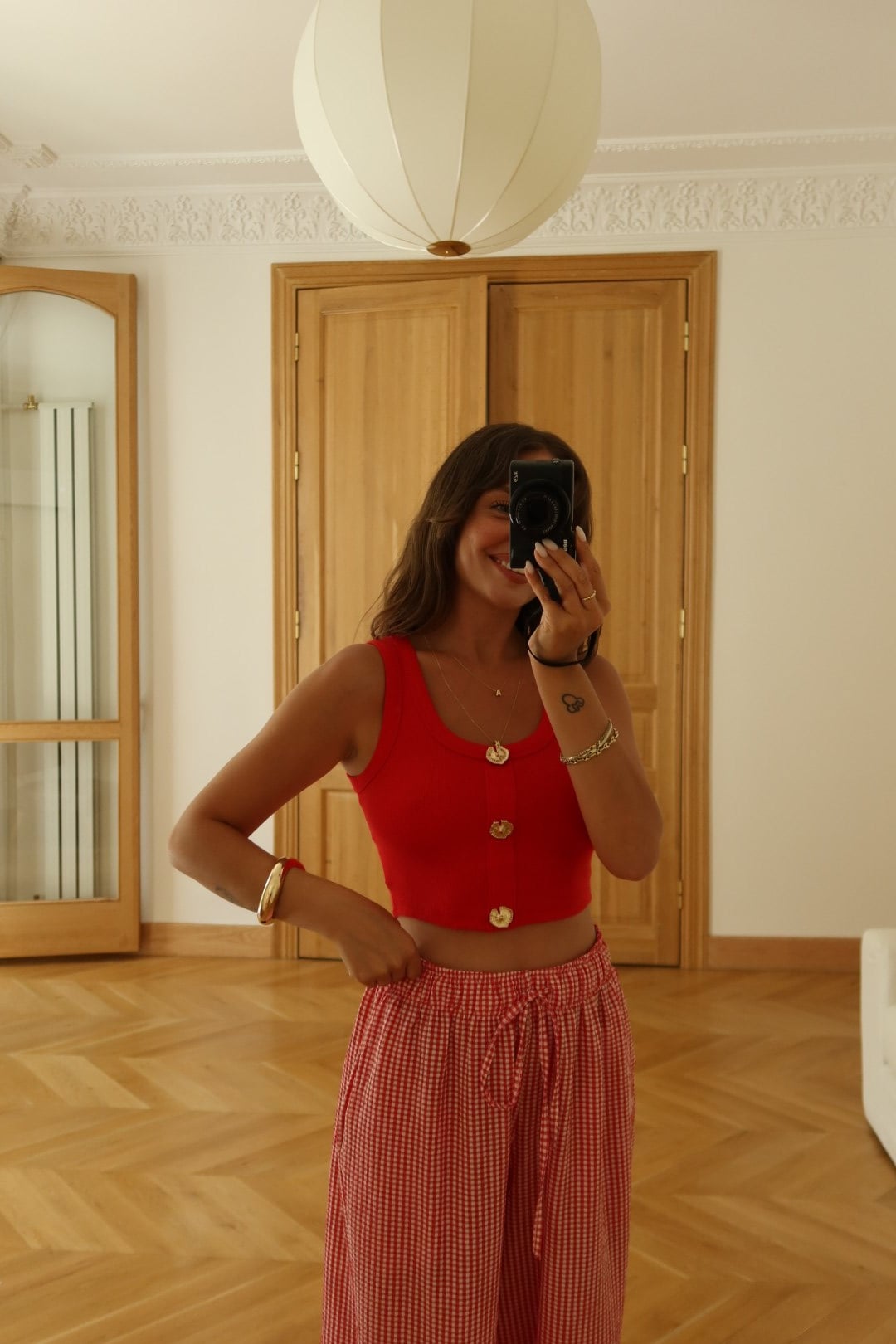 Kırmızı Gold Aksesuarlı Crop Bluz