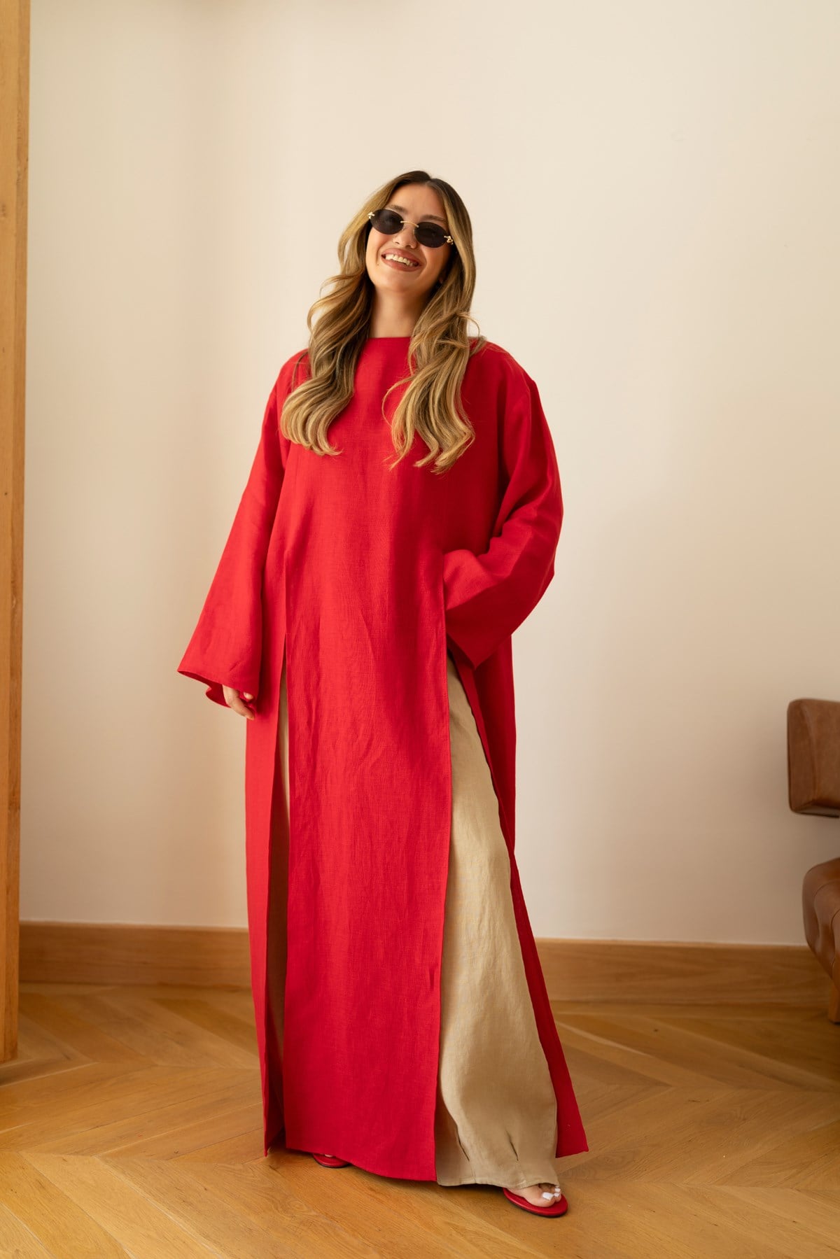Kırmızı Yırtmaç Detaylı %100 Keten Tunik Bluz