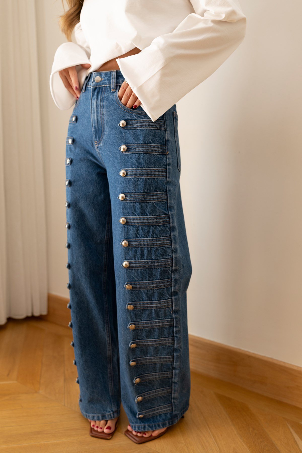 Klasik Jean Rengi Napolyon Düğme Detaylı Jean Pantolon