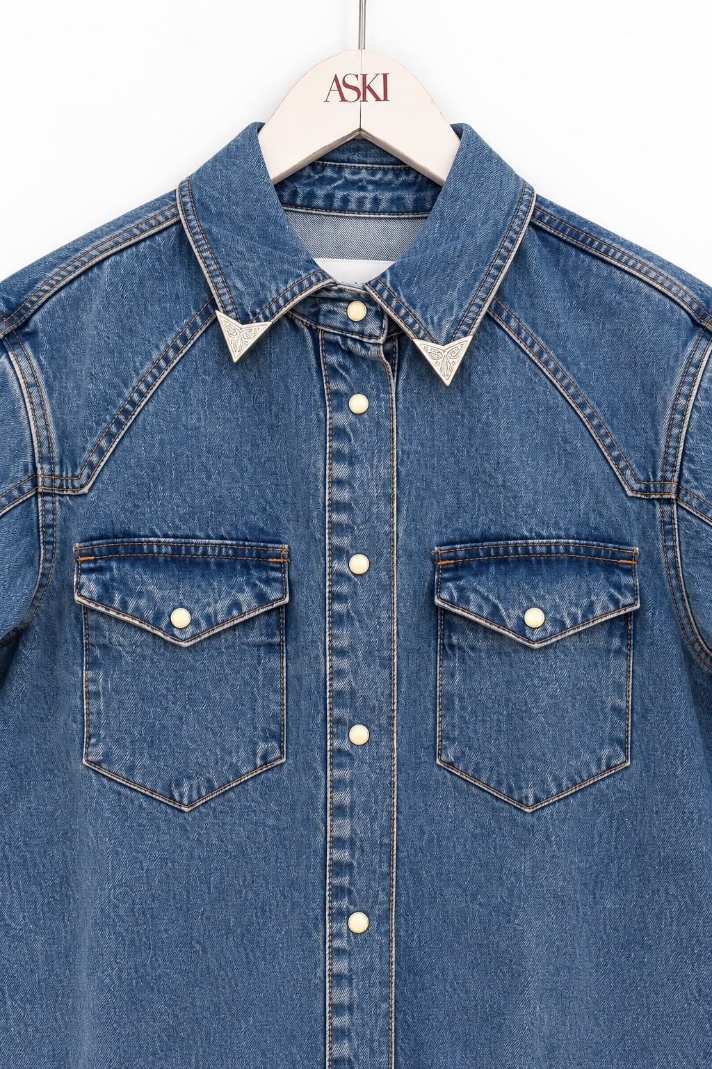 Klasik Jean Rengi Yaka Detaylı İki Cepli Çıt Çıt Düğmeli Denim Gömlek
