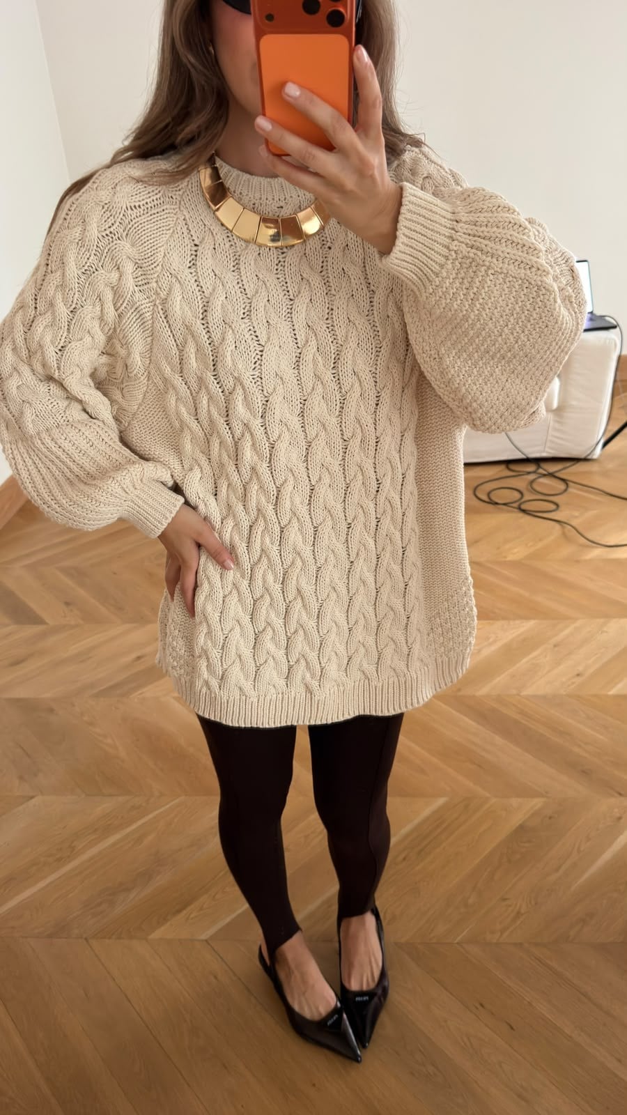 Krem Saç Örgü Detaylı Oversize Triko