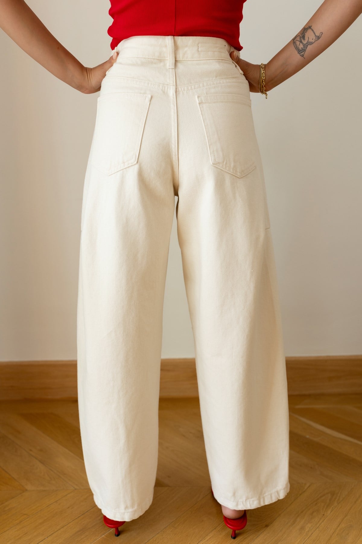 Krem Taşlamalı Slouchy Jean Pantolon