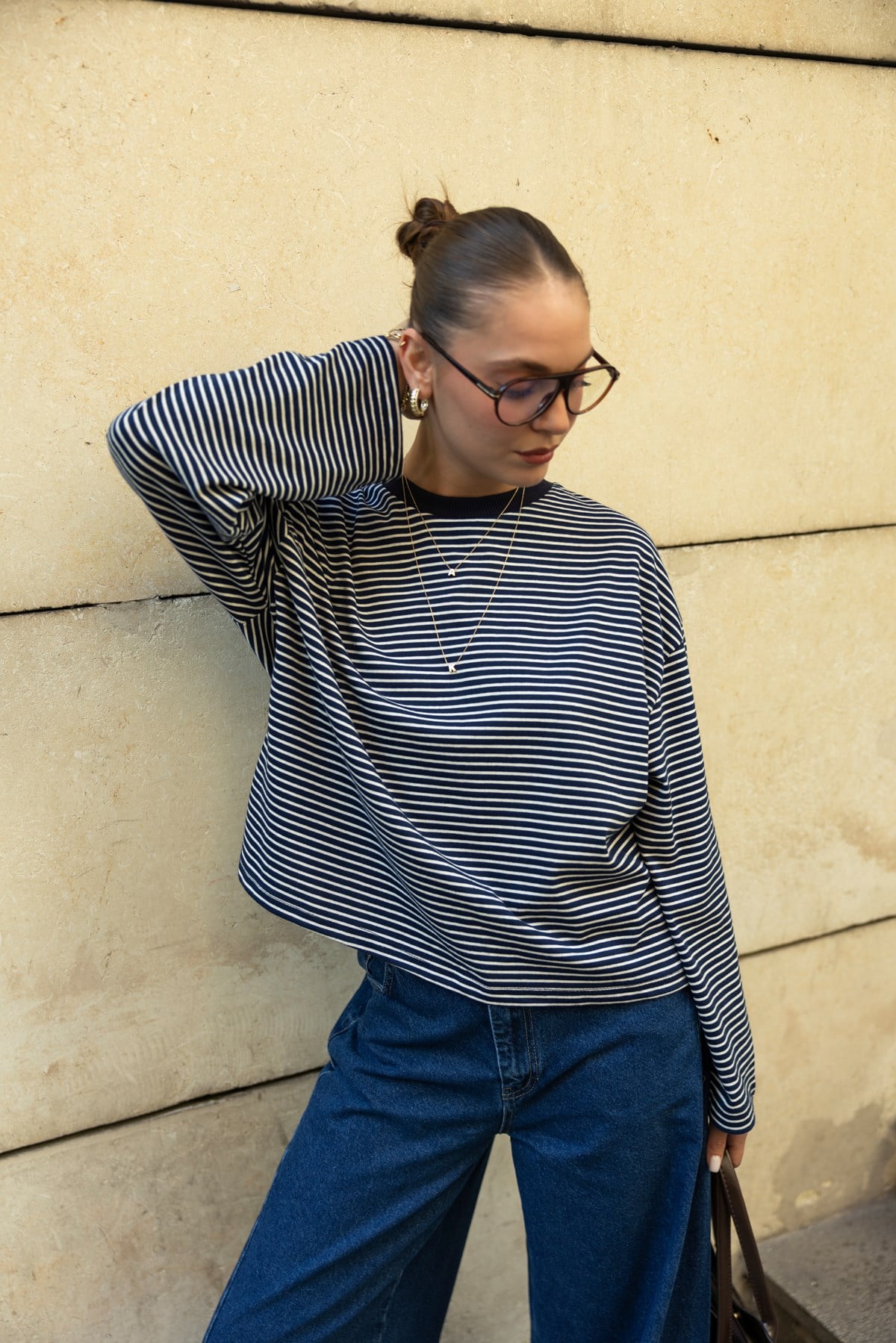 Lacivert-Beyaz Biye Detaylı Oversize Çizgili Uzun Kol T-Shirt