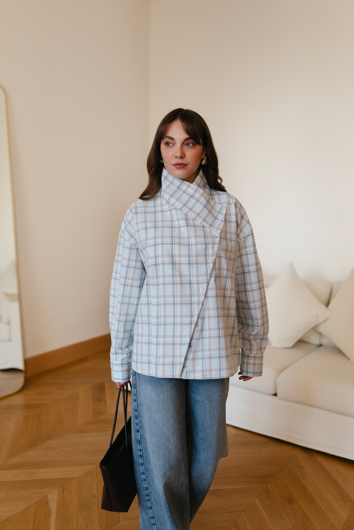 Mavi Çapraz Düğme Detaylı Oversize Gömlek