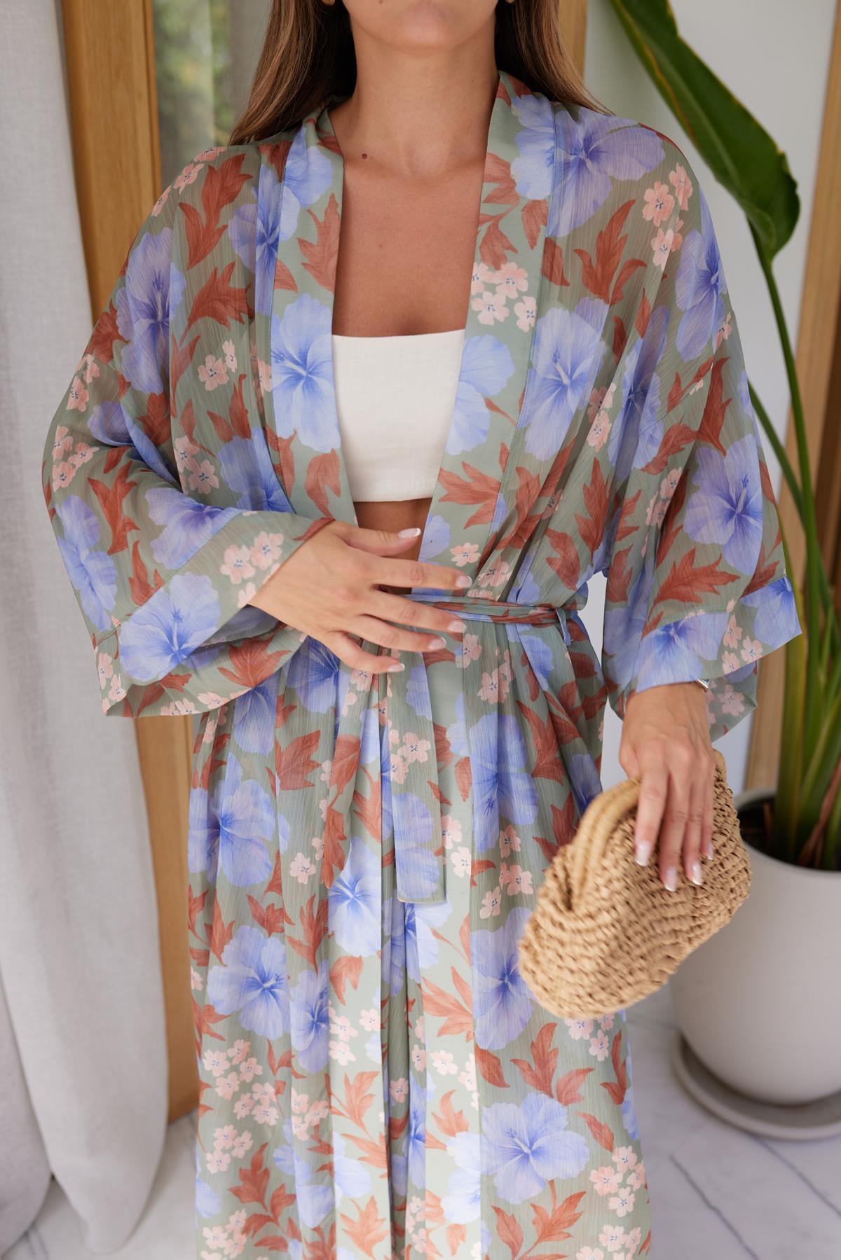 Mavi Çiçek Desenli Kuşaklı Kimono