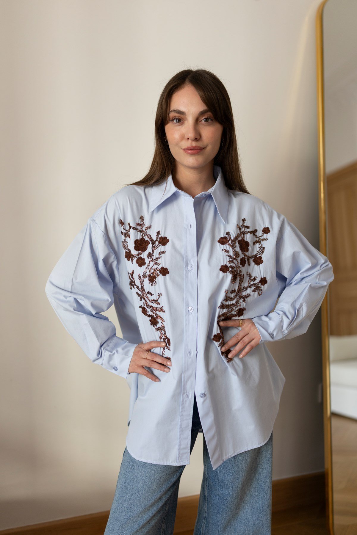 Mavi Çiçek Nakış Ve Boncuk Detaylı Oversize Gömlek