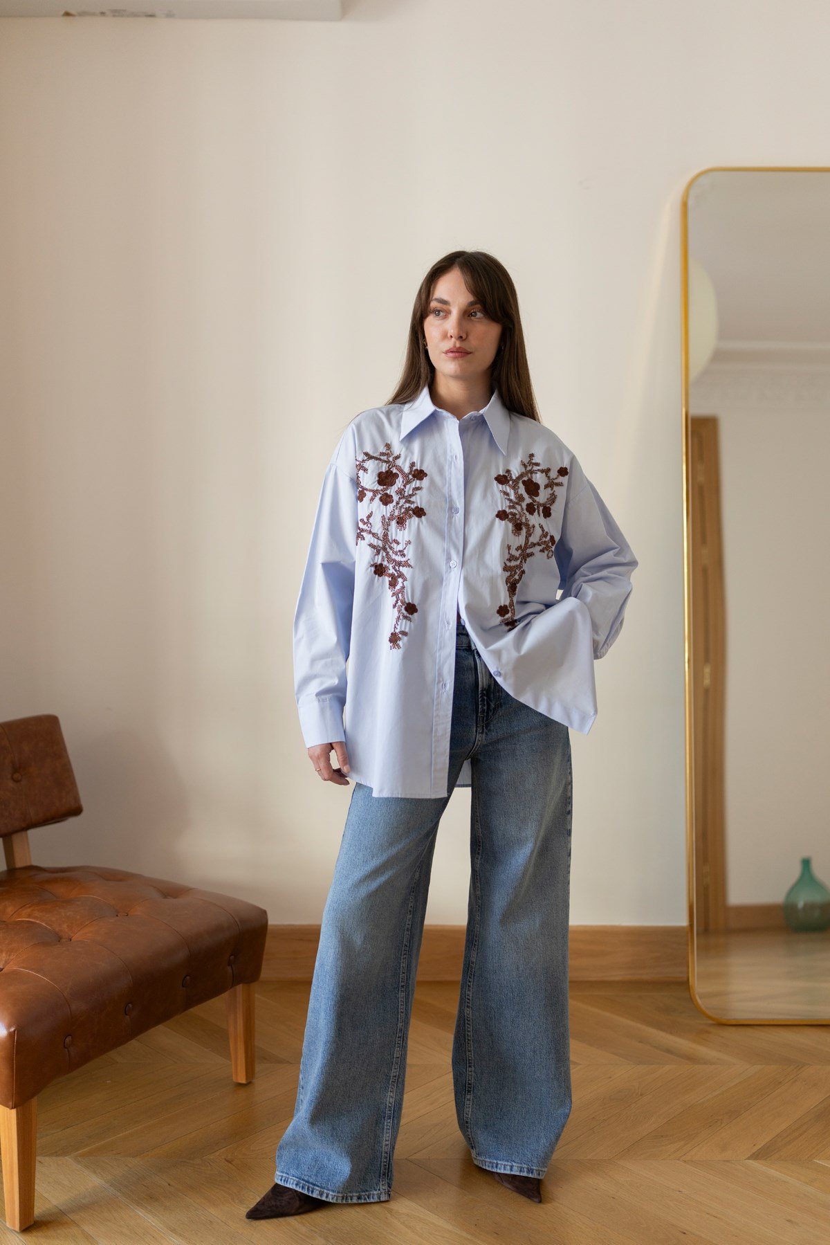 Mavi Çiçek Nakış Ve Boncuk Detaylı Oversize Gömlek