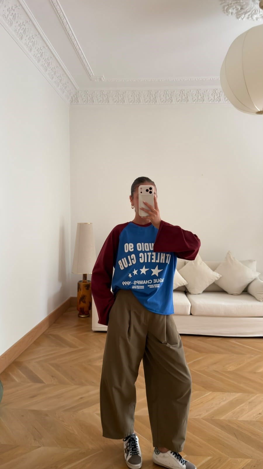 Mavi Renk Geçişli Yazı Ve Yıldız Baskılı SweatShirt