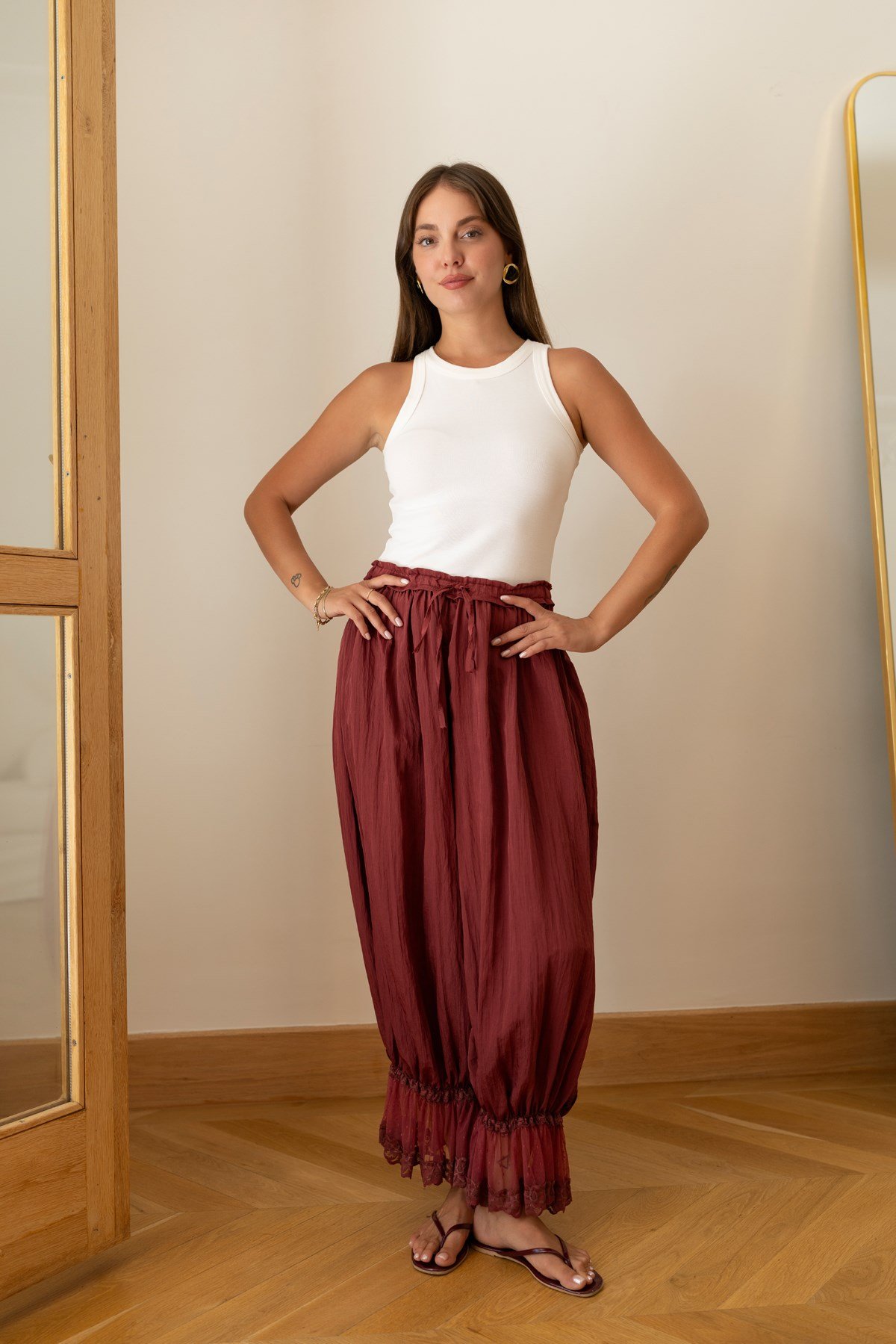 Mürdüm Beli Ve Bilekleri Lastikli Dantel Detaylı Şalvar Pantolon