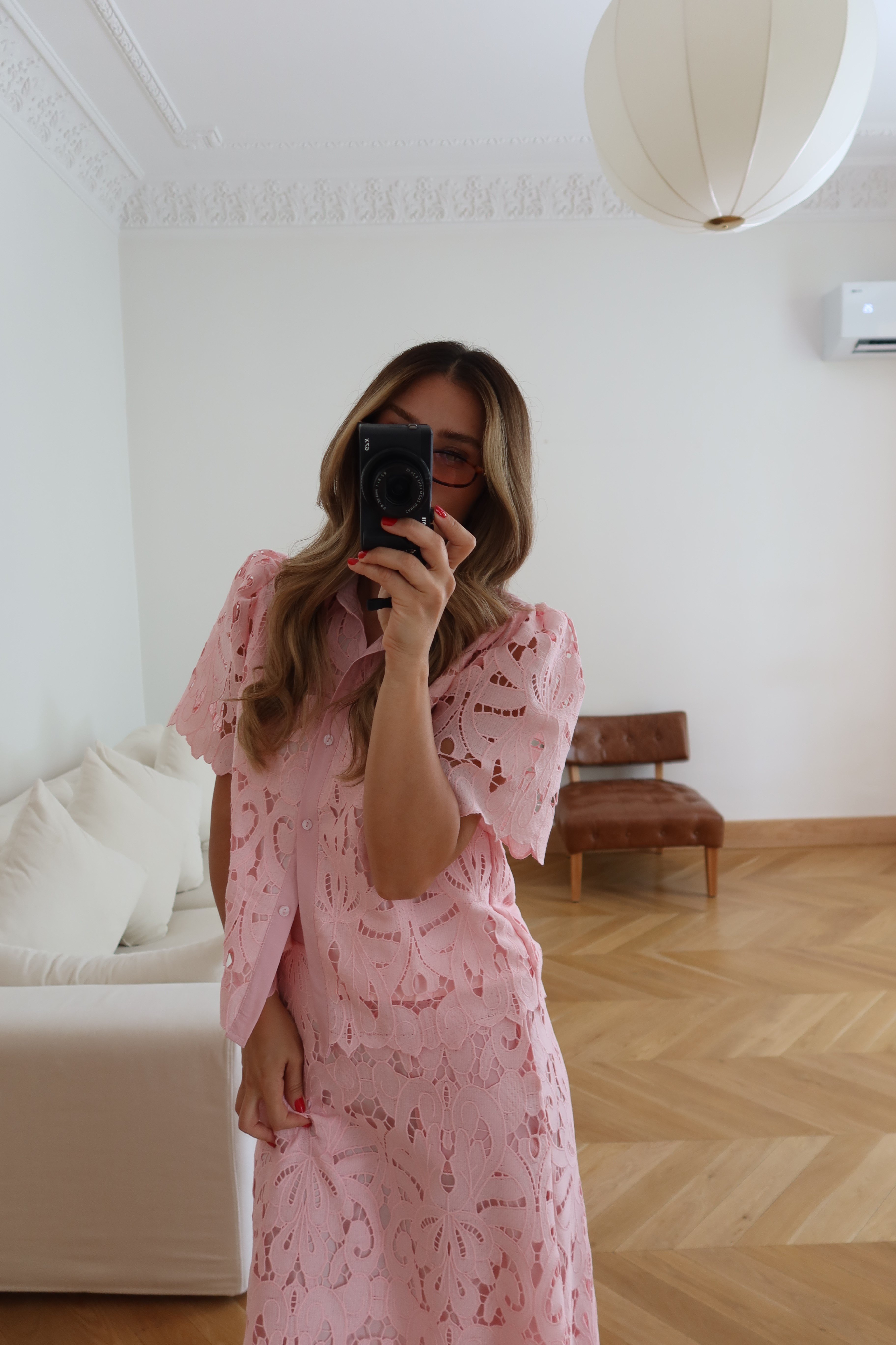 Pembe Polo Yaka Gömlek Etek Güpürlü Takım