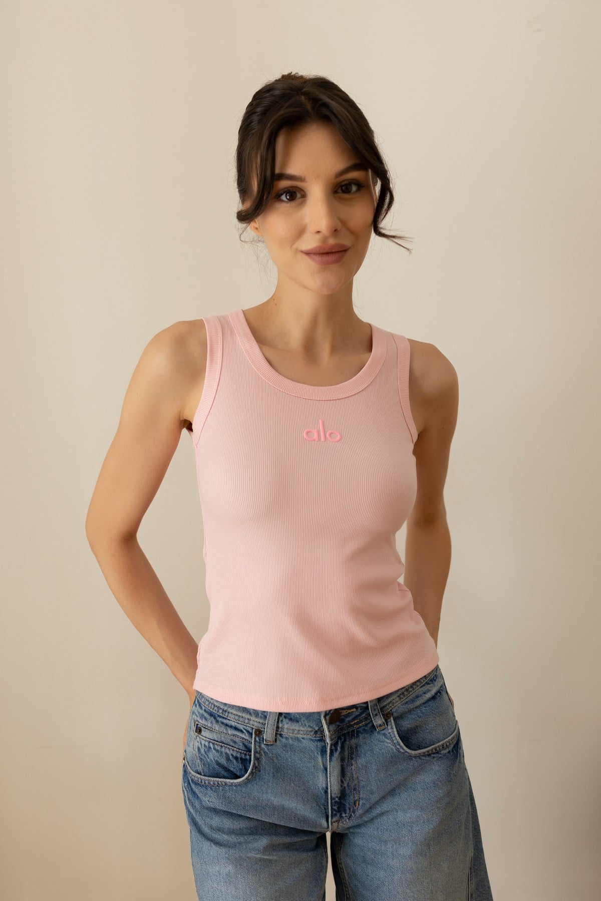 Pembe Yazı Nakış Detaylı Yumuşak Dokulu Fitilli Bluz