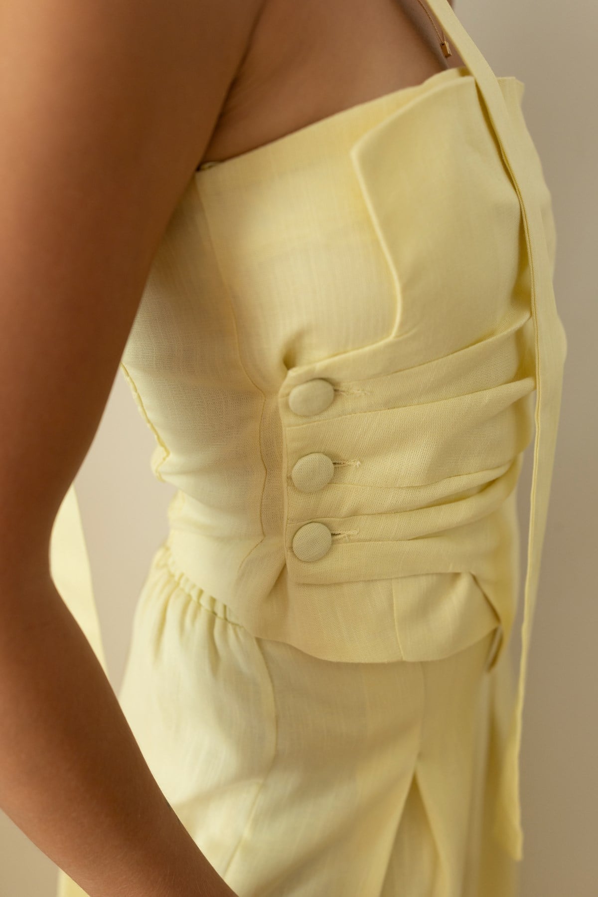 Sarı Sırtı Lastikli Straplez Crop Ve Pantolon Takım