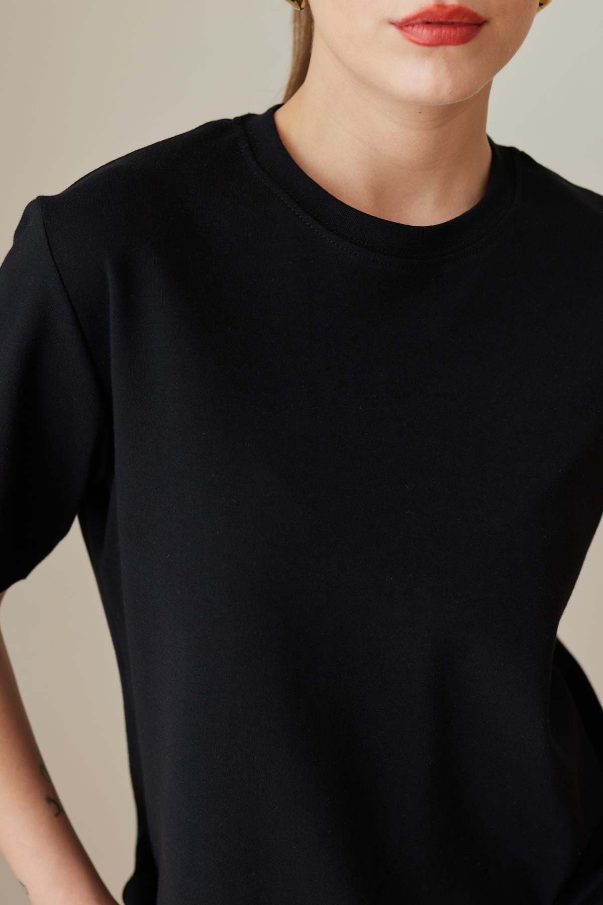 Siyah Koton Kumaş Bisiklet Yaka Basic T-Shirt