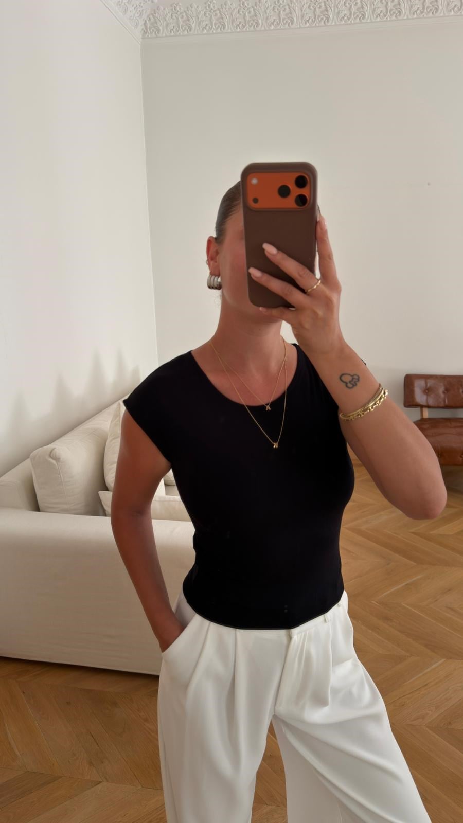 Siyah Likralı Kolsuz Bluz