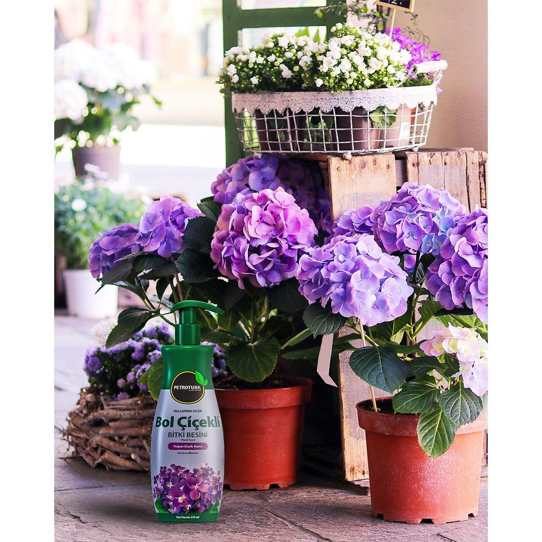 PetroTurk Bol Çiçekli Bitkiler Sıvı Bitki Besini 250 Ml