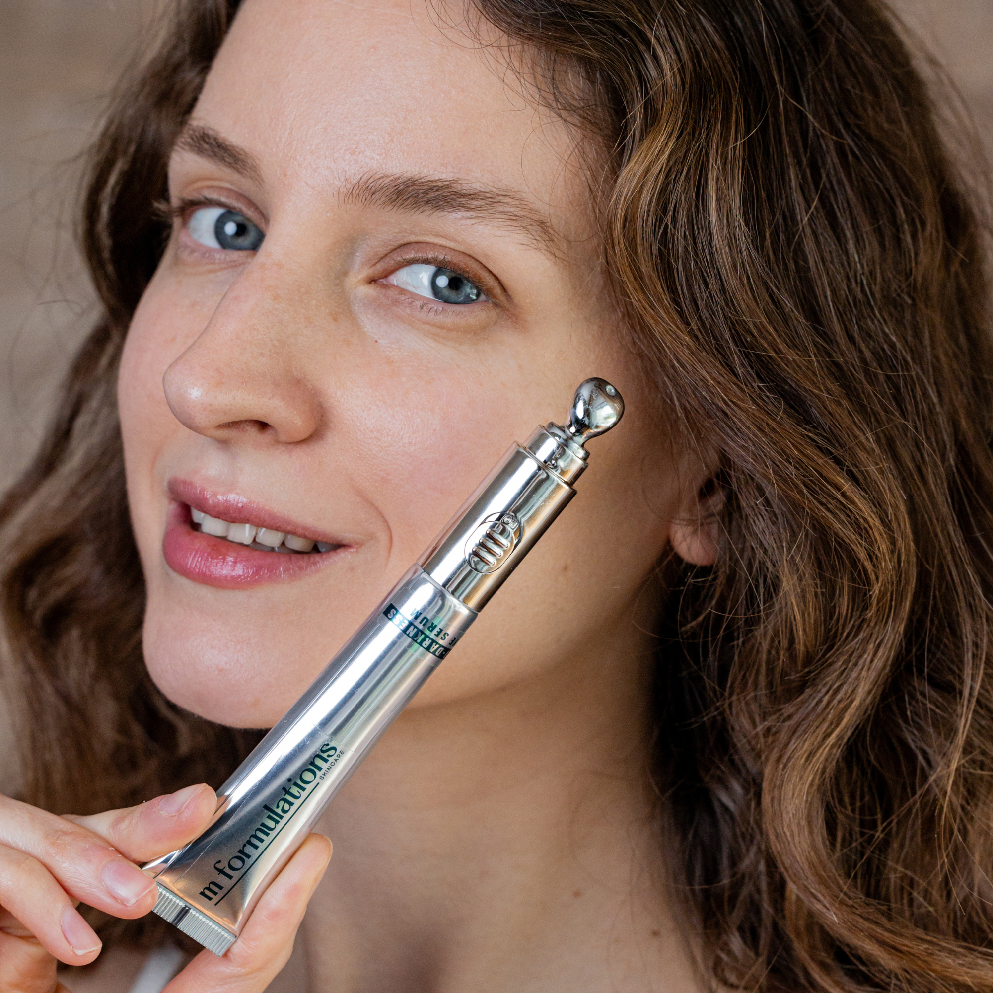 Koyu Halka Karşıtı Göz Serumu 15ml