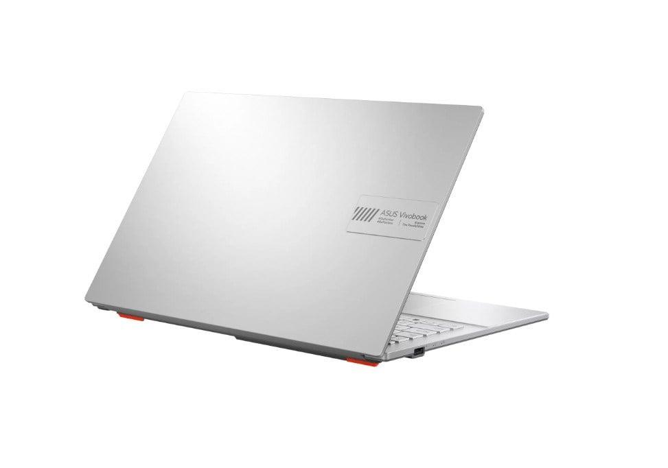 ASUS 15.6