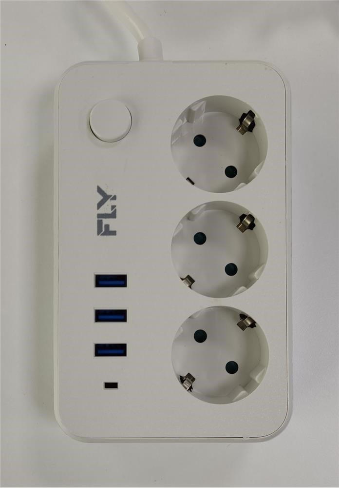 Fly 3406-01 3lü Anahtarlı 2.1A 3Usb Şarj Çıkışı 2mt Anahtarlı  Akım Korumalı Priz Çocuk Koruması