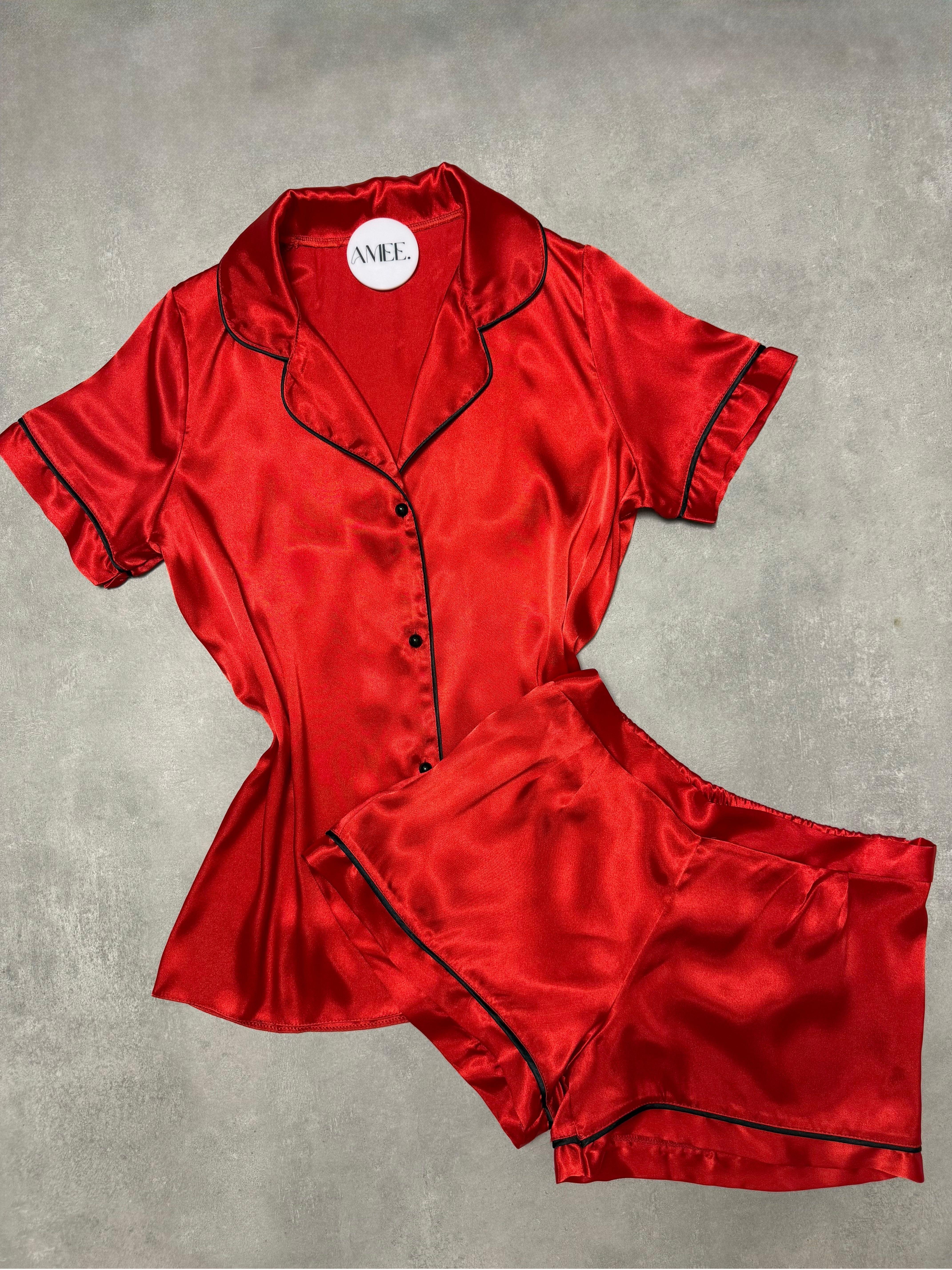Burning Desire Kırmızı Saten Şortlu Takım