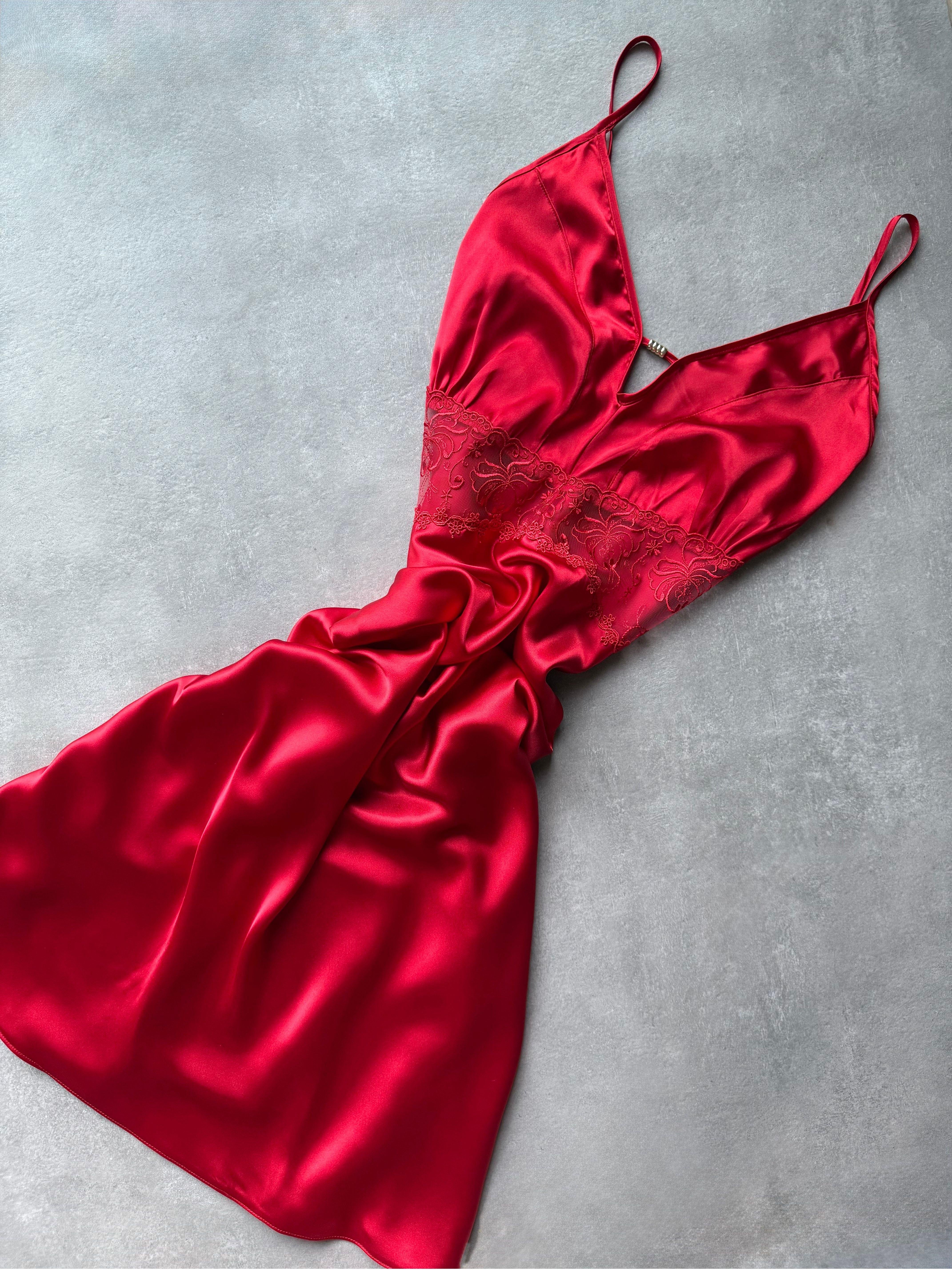 Satin Lily Kırmızı Saten Gecelik