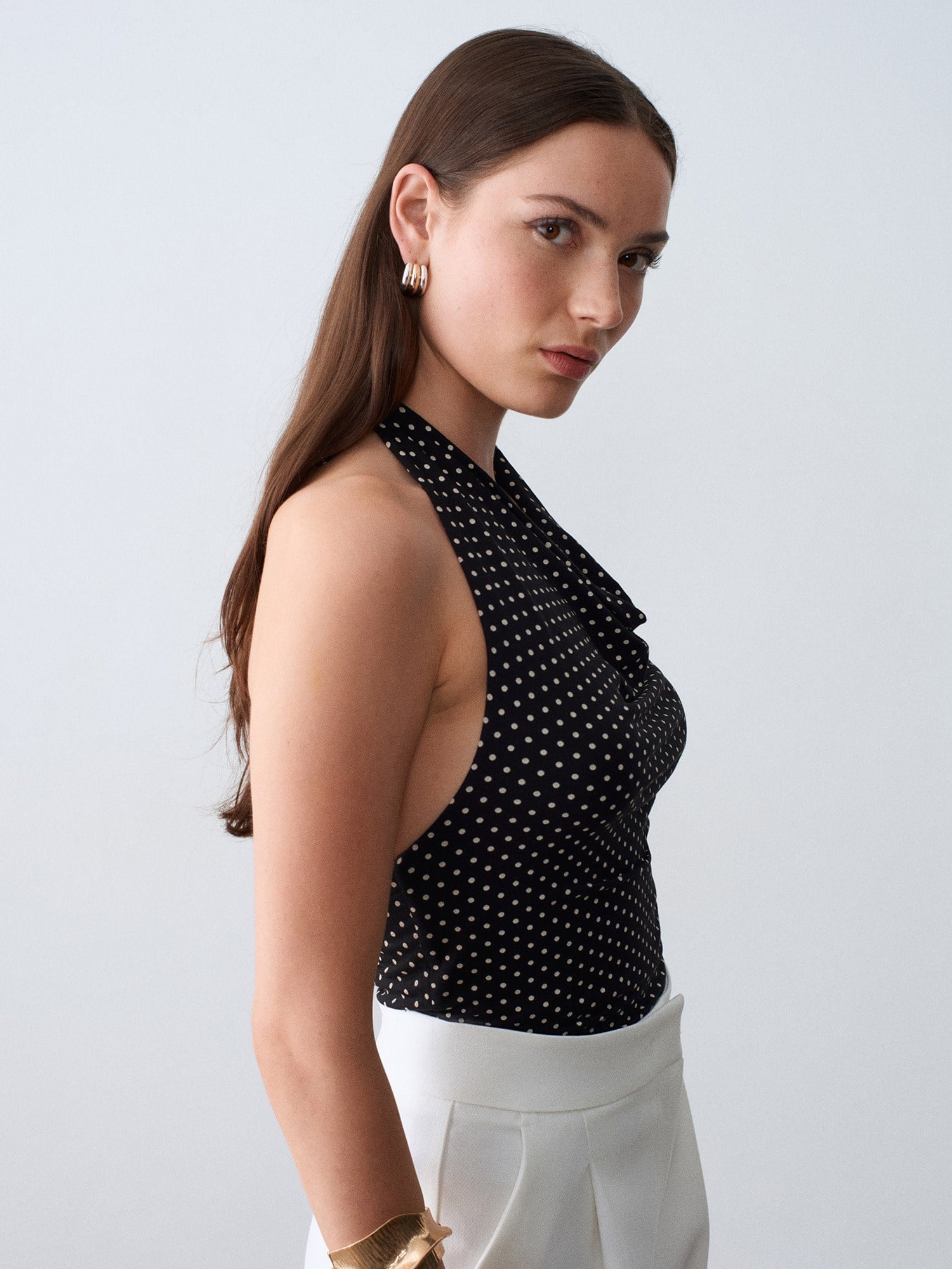 Degaje Yaka Puantiyeli Top-Siyah
