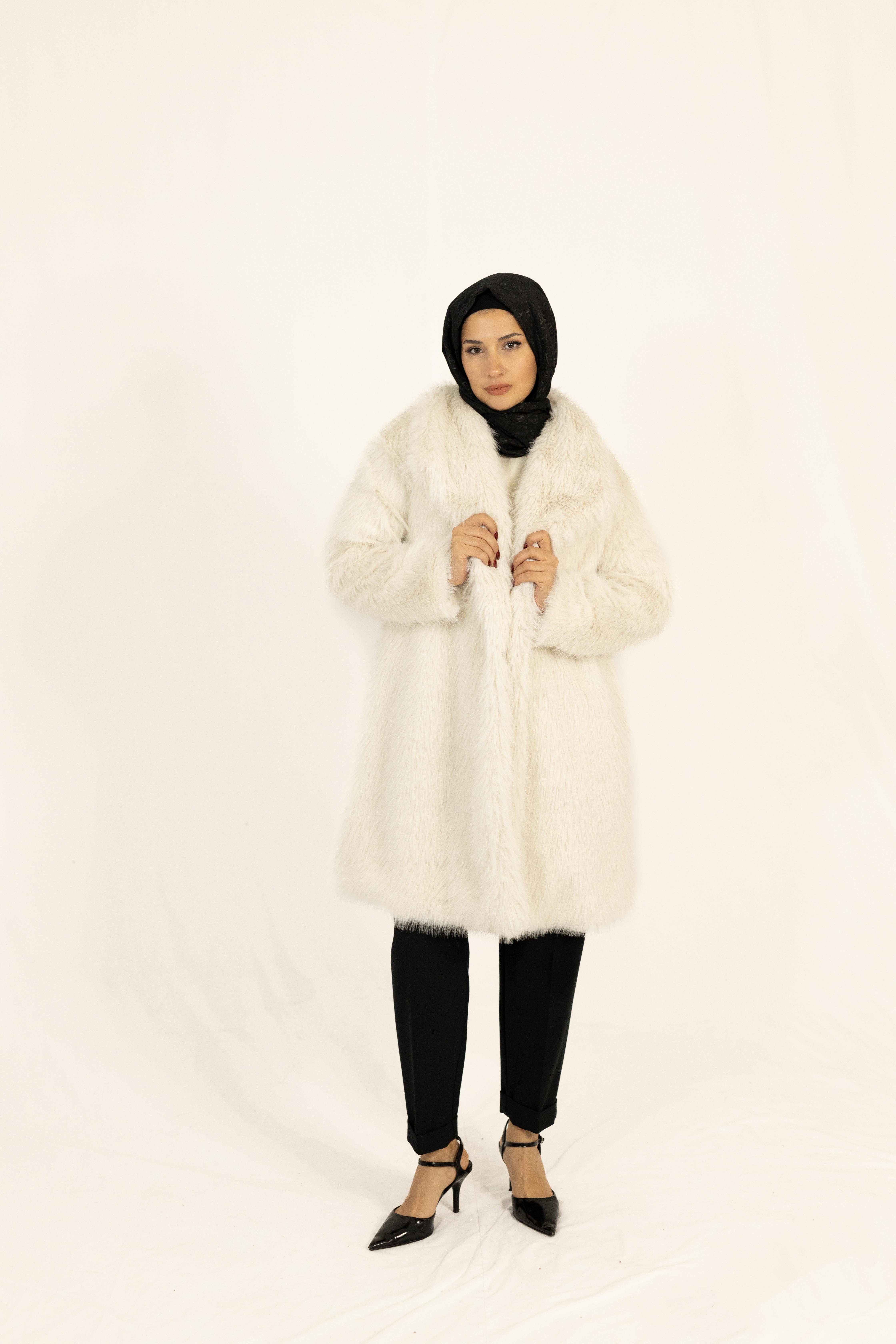 Taş Astarlı Oversize Premium Kürk Kaban