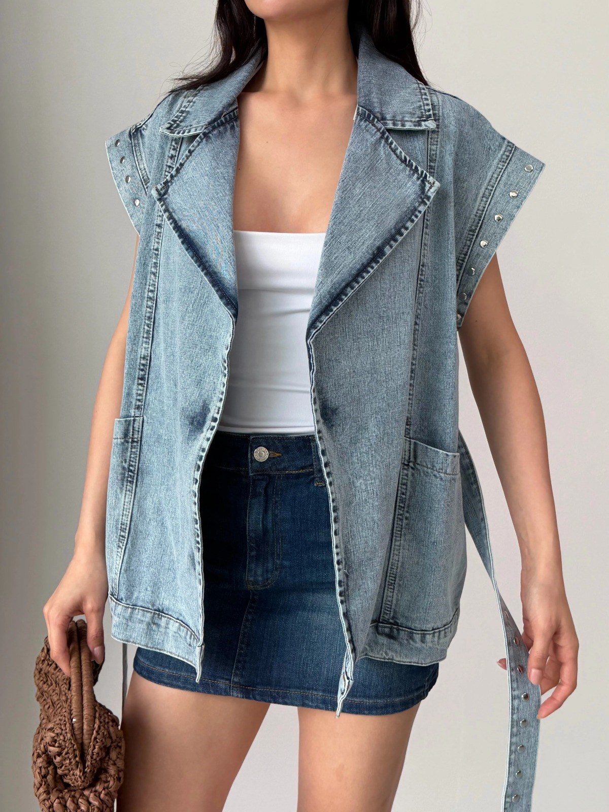 Zımba Detaylı Kuşaklı Denim Yelek