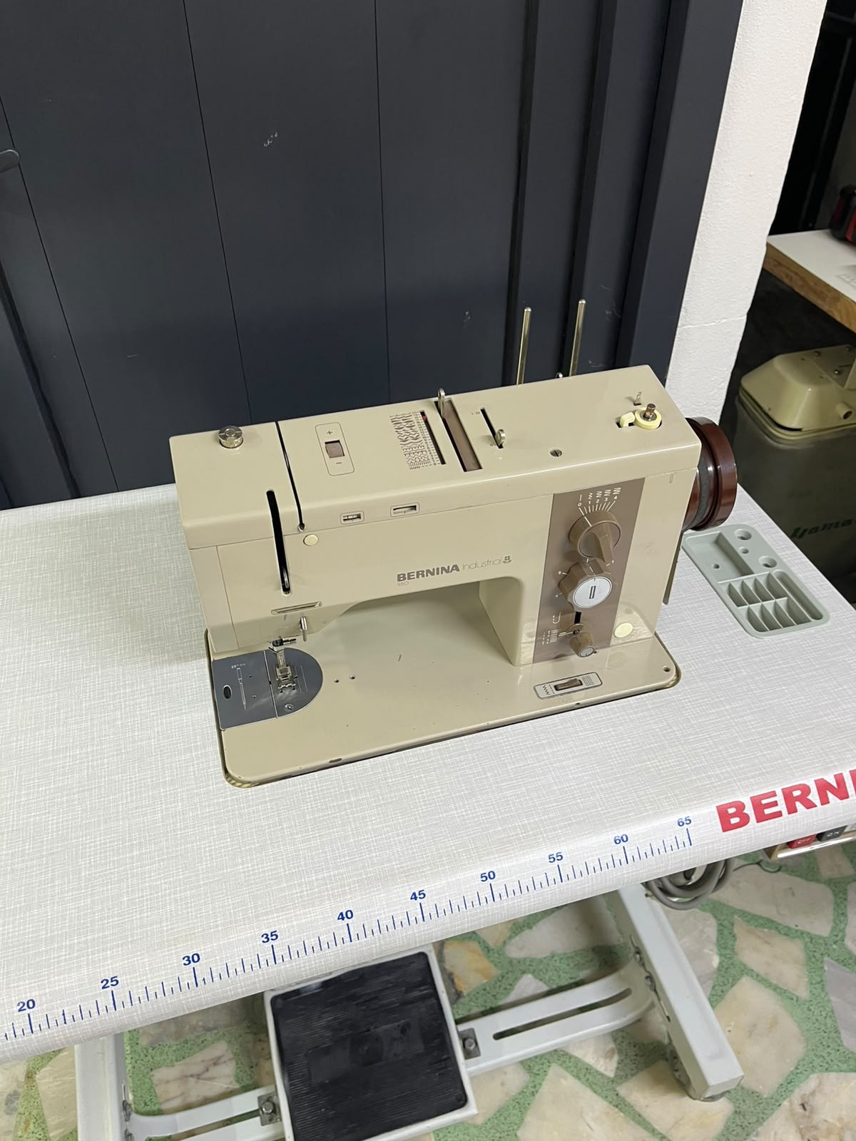 Bernina 950 4mm Piko Makinesi