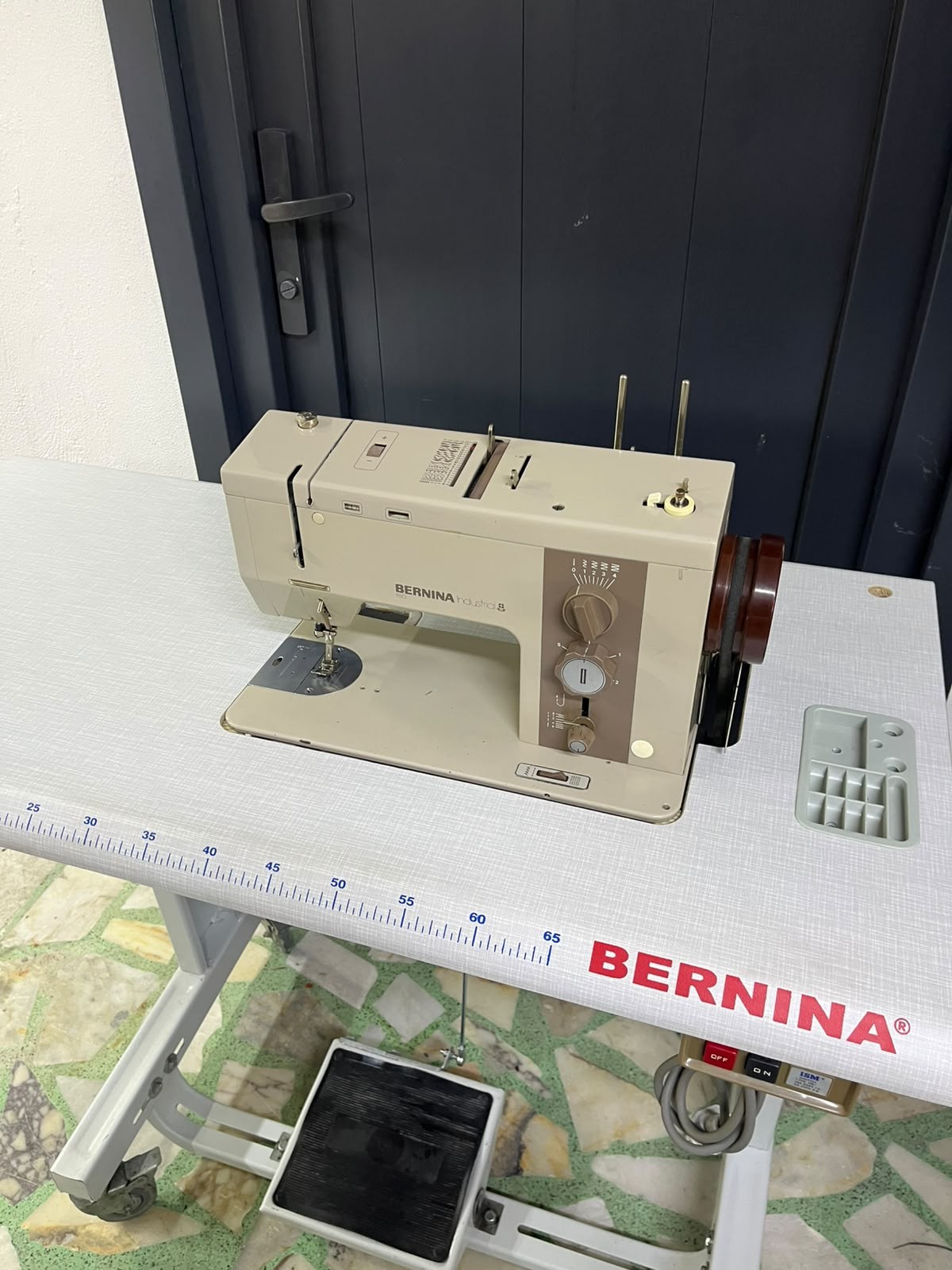 Bernina 950 4mm Piko Makinesi