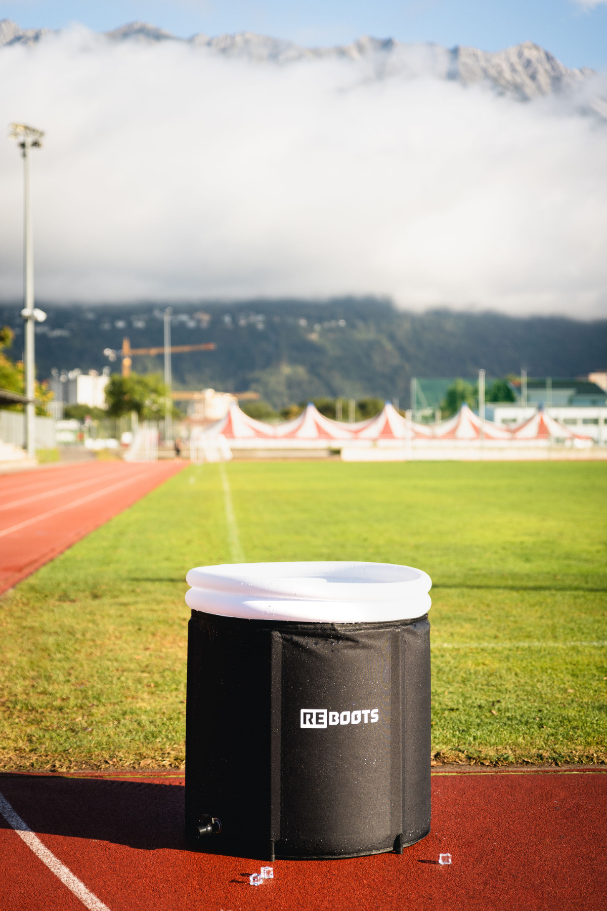 REBOOTS ICE TUB