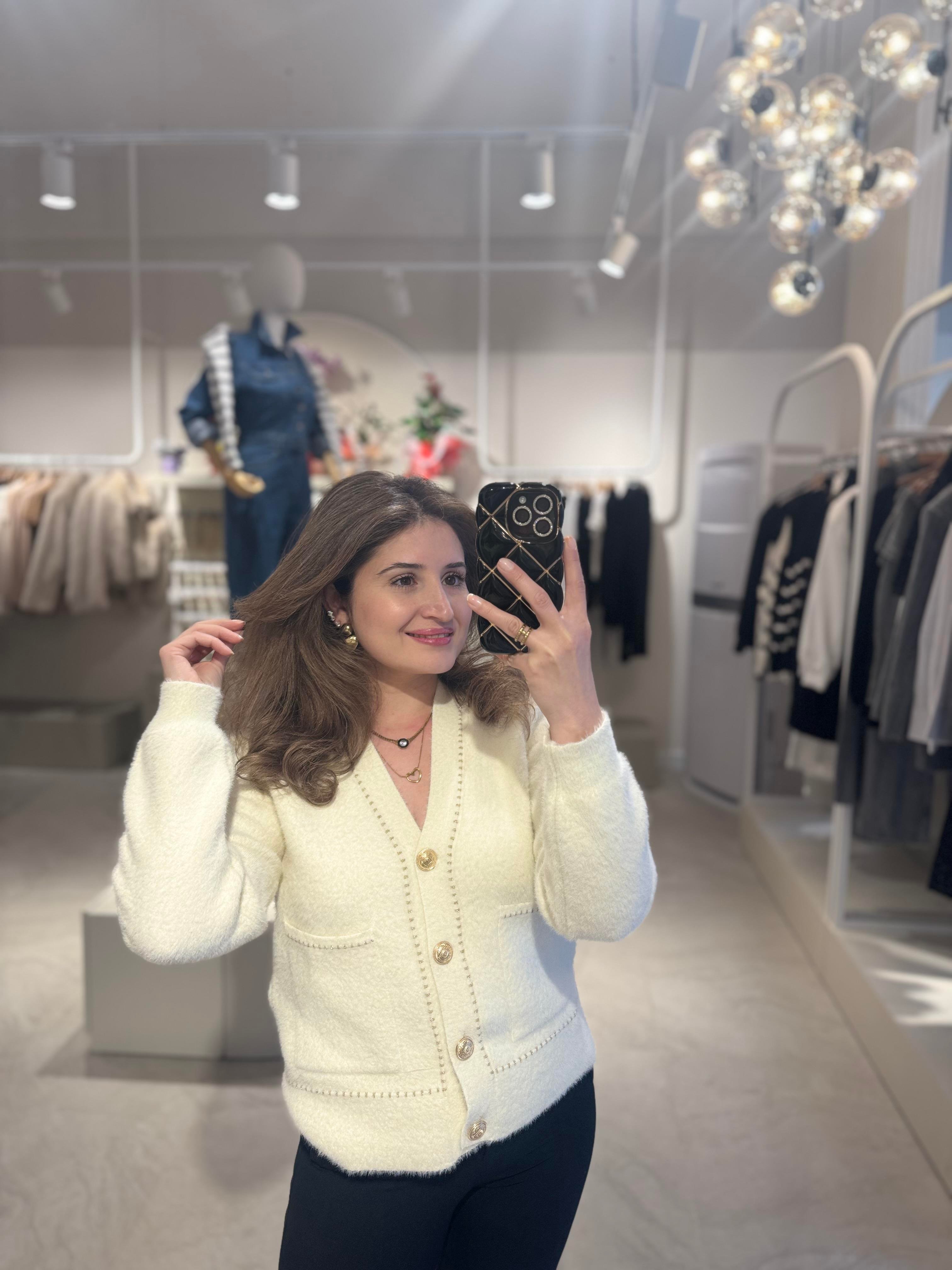 GOLD DÜĞME KREM  HIRKA