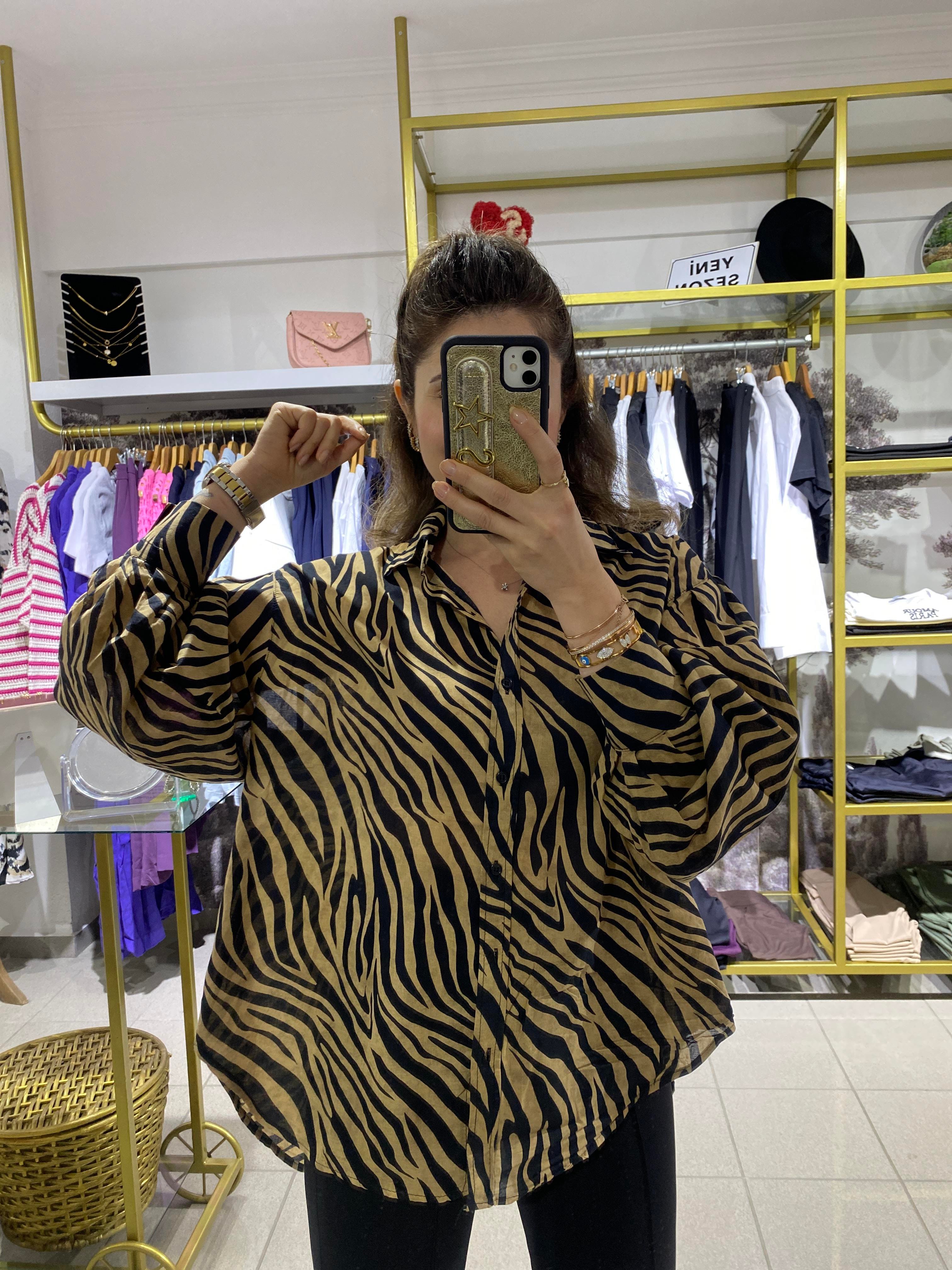 ZEBRA DESEN OVERSİZE GÖMLEK