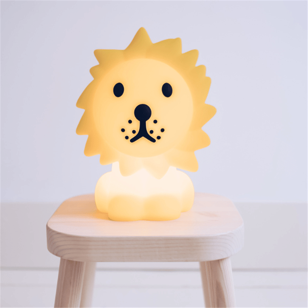 MR. MARIA LION FIRST LIGHT
