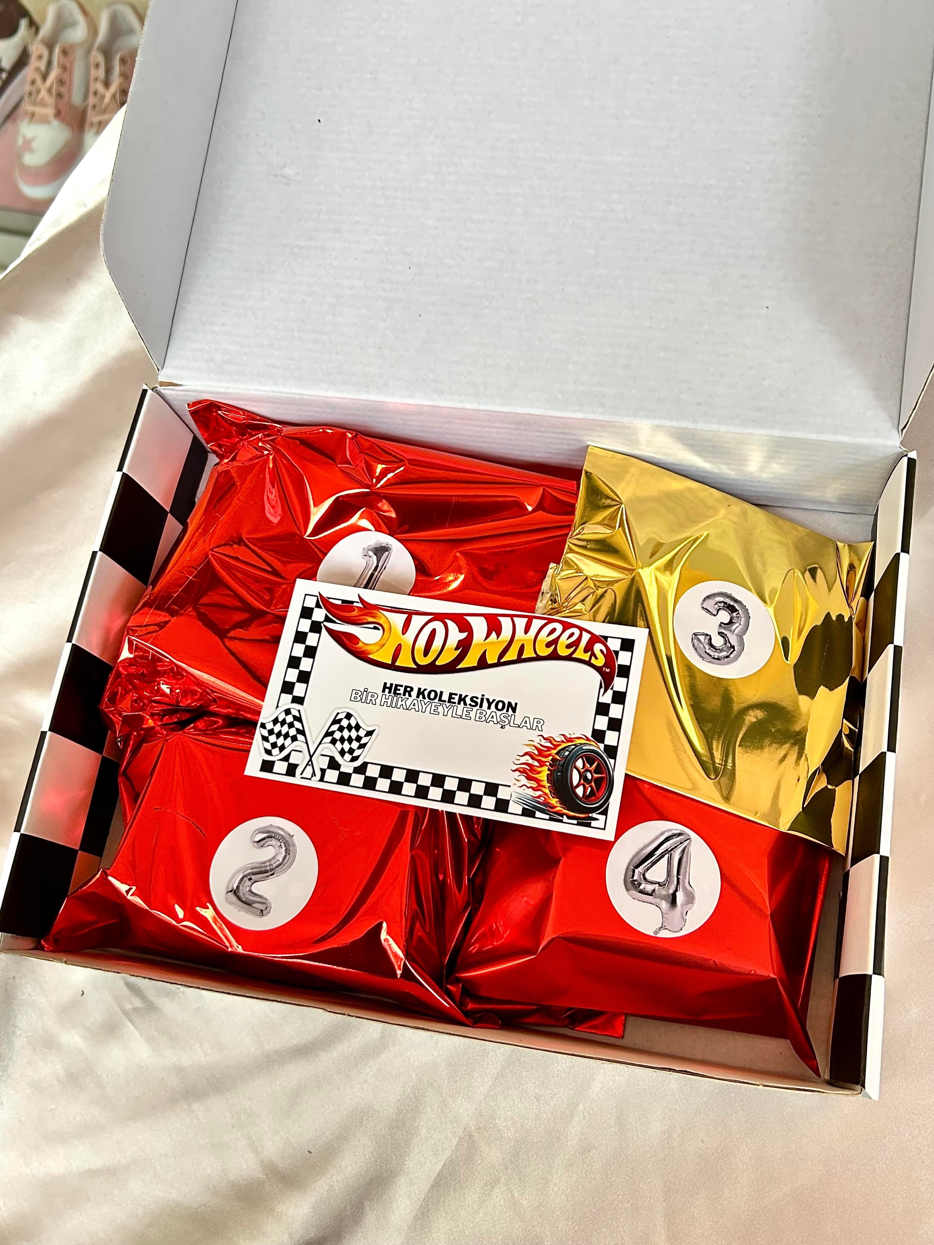 Hotwheels Sürpriz Kutu
