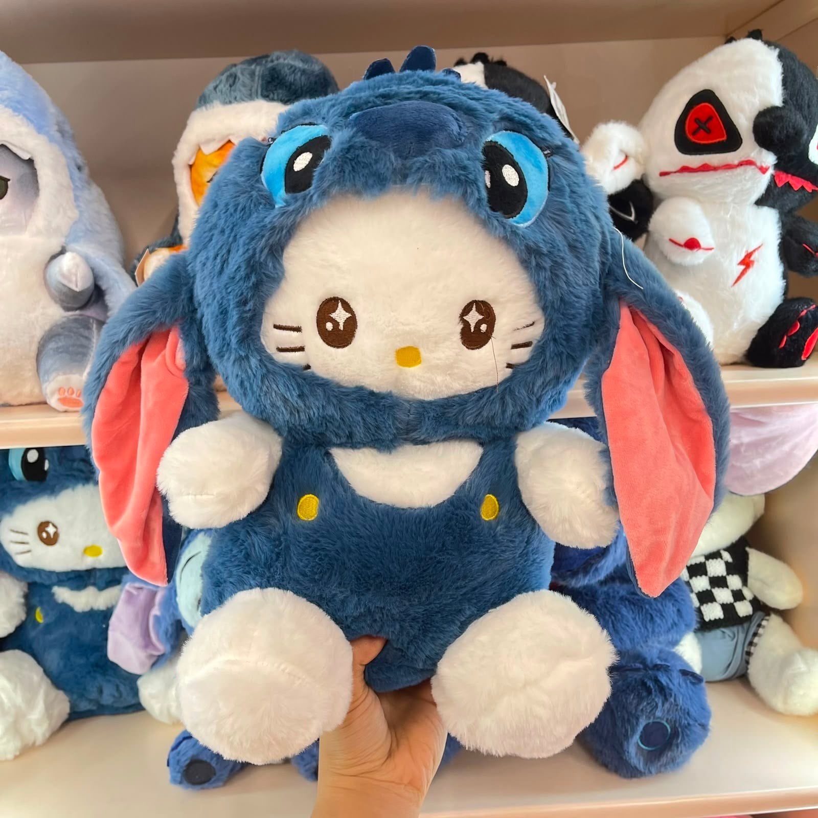 Stitch Kıyafetli Hello Kitty Peluş